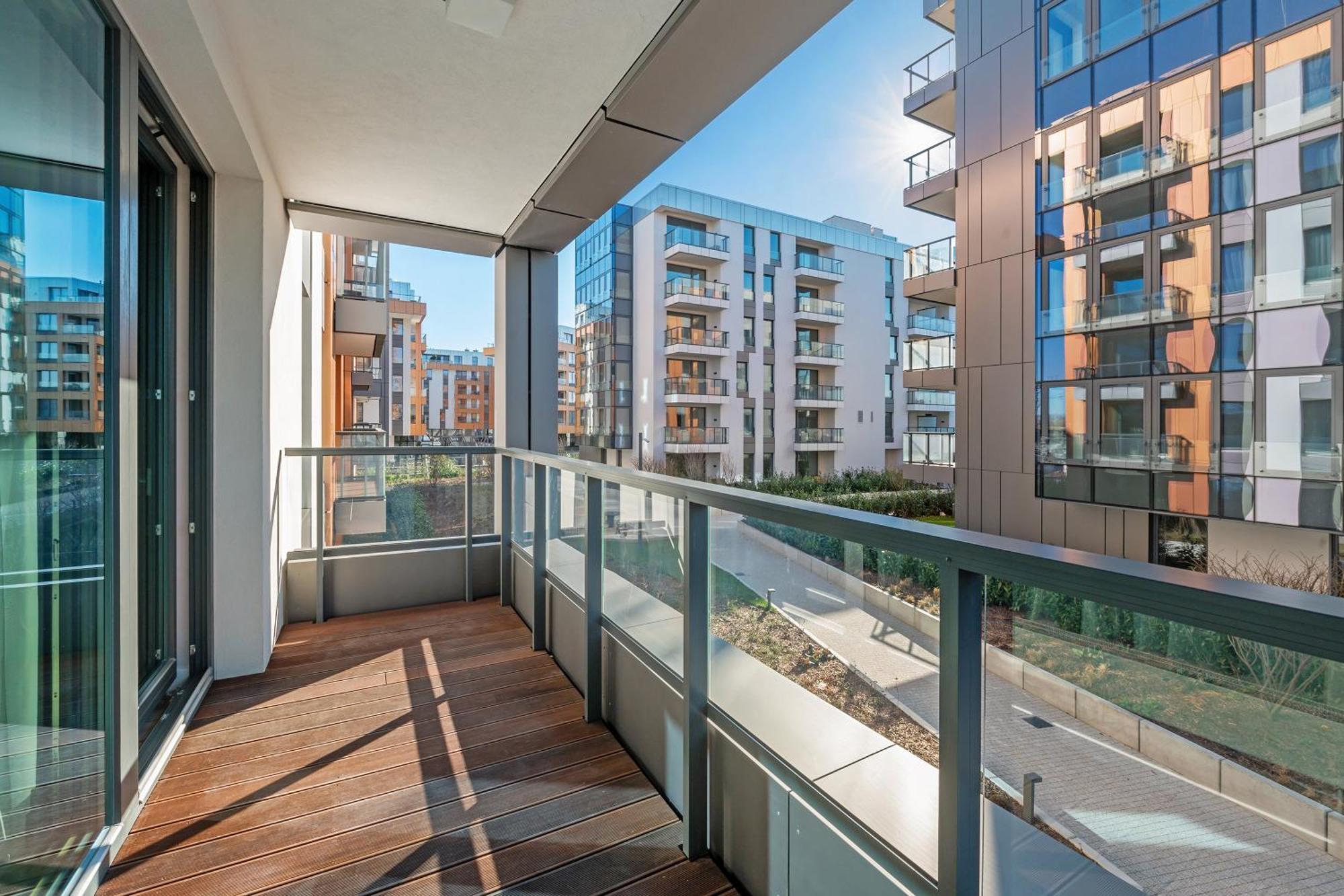 Apartment Blue Mandarin Riverside