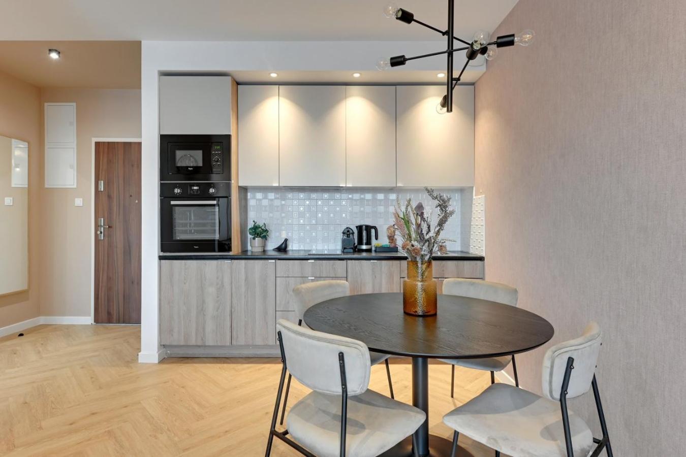 Nowa Motlawa Spa, Pool, Gym & Parking By Downtown Gdansk