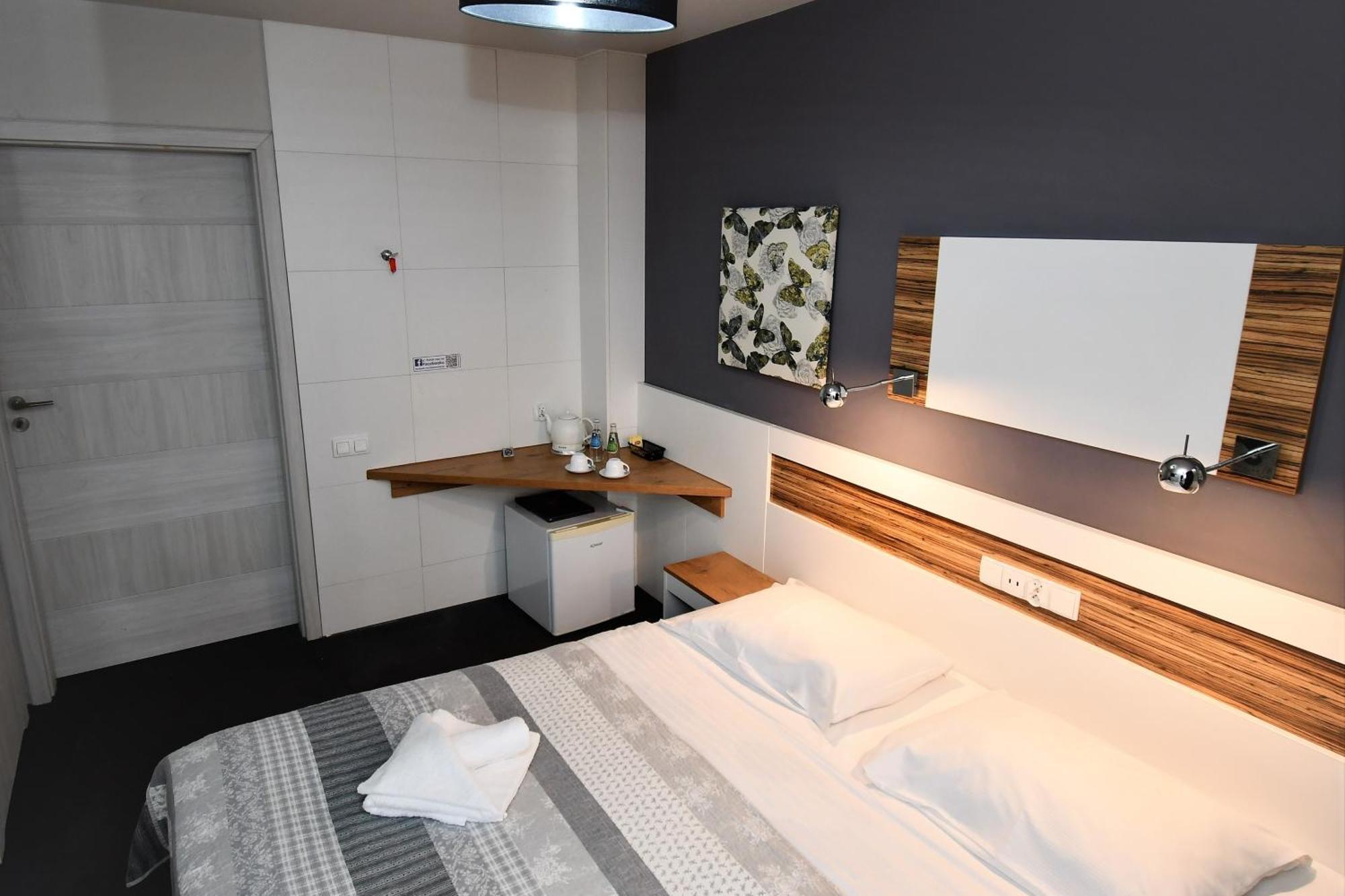 Sleepinn Airport Bed & Breakfast