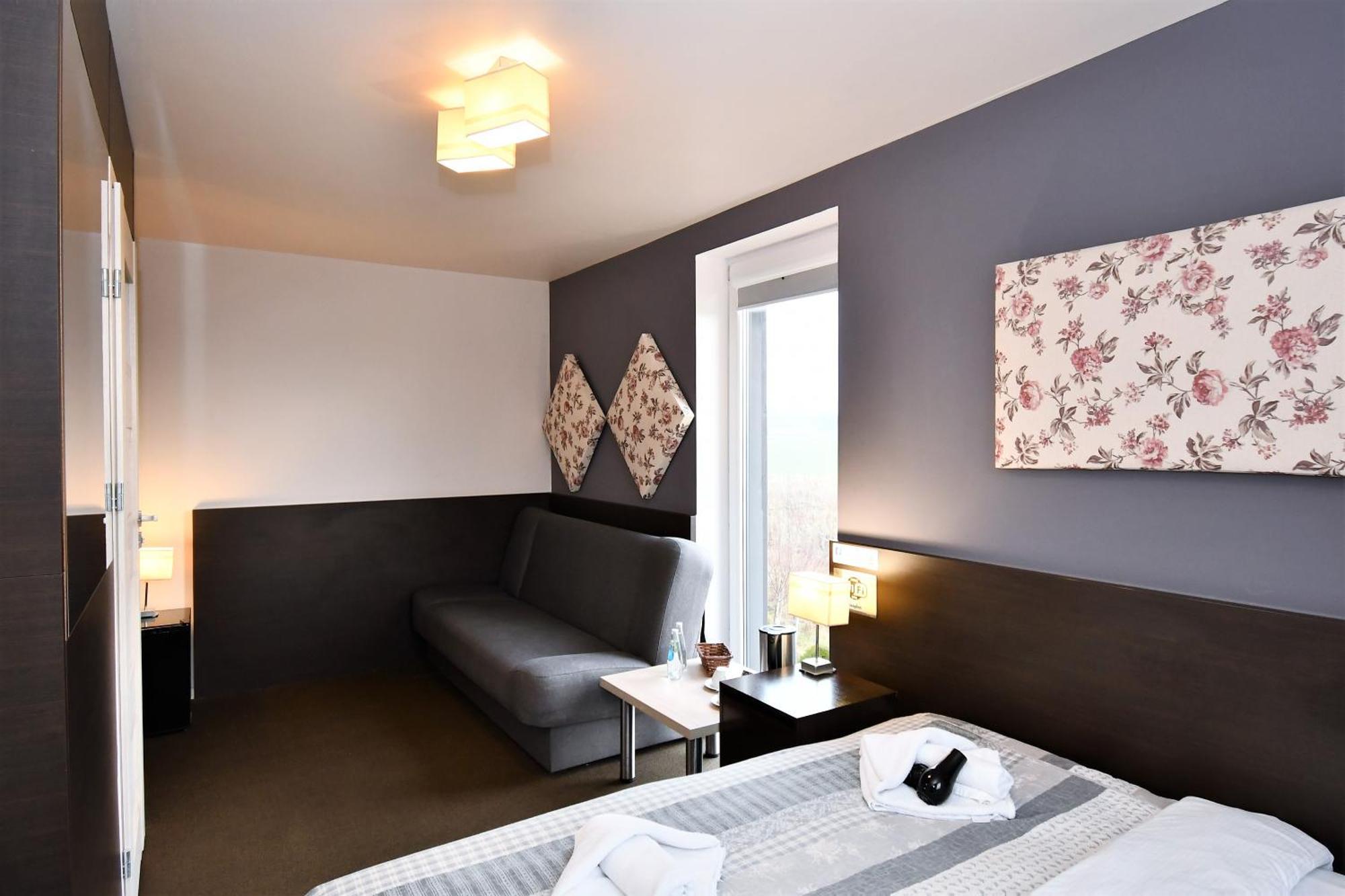Sleepinn Airport Bed & Breakfast 3*