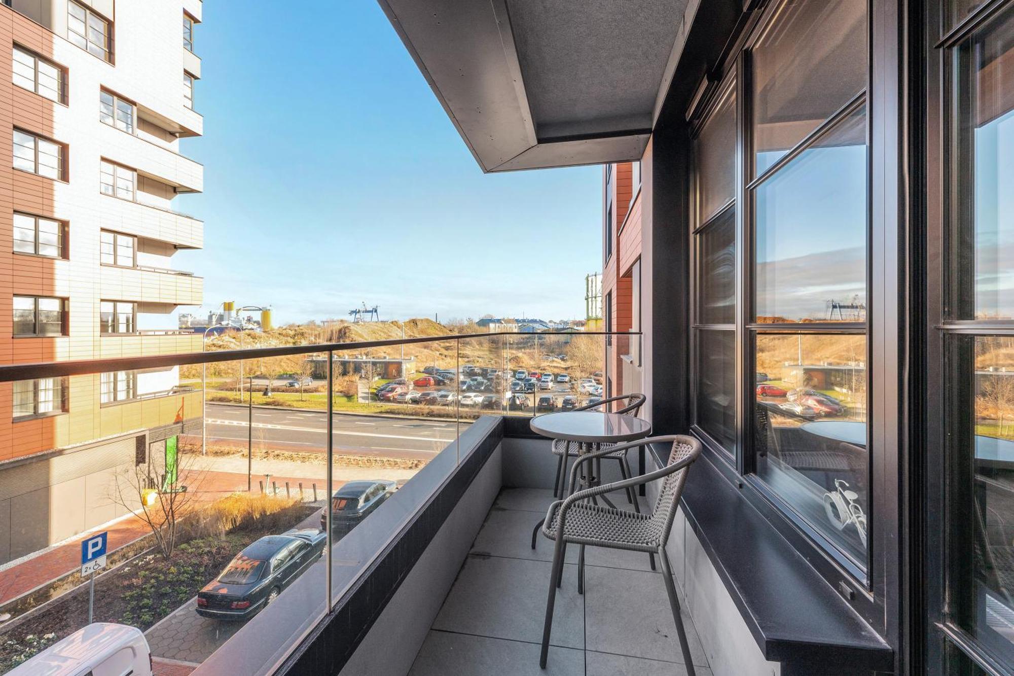 Doki Living & Foodhall By Downtown