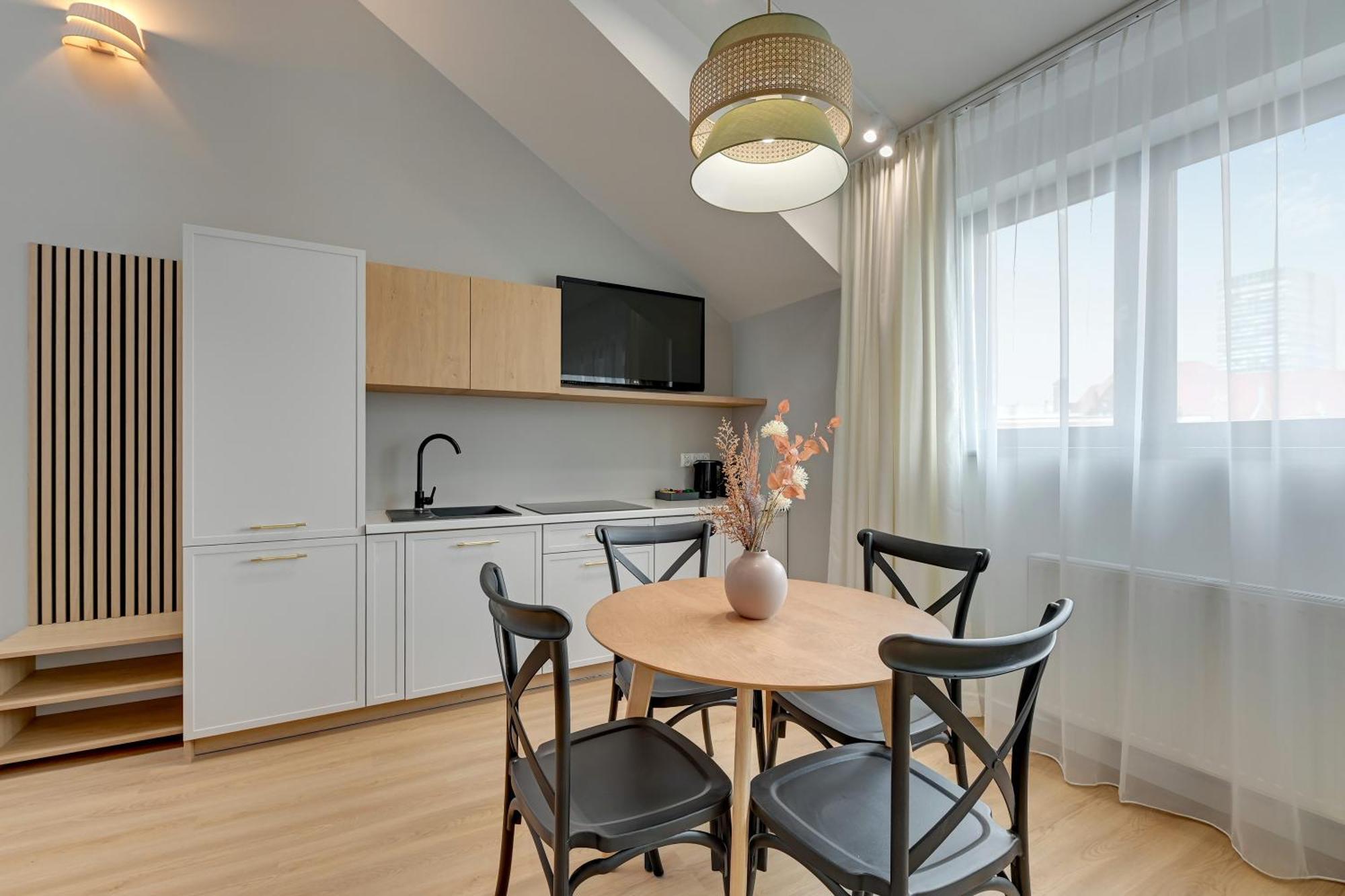 Waterlane Vintage - Fitness & Parking By Downtown Apartment