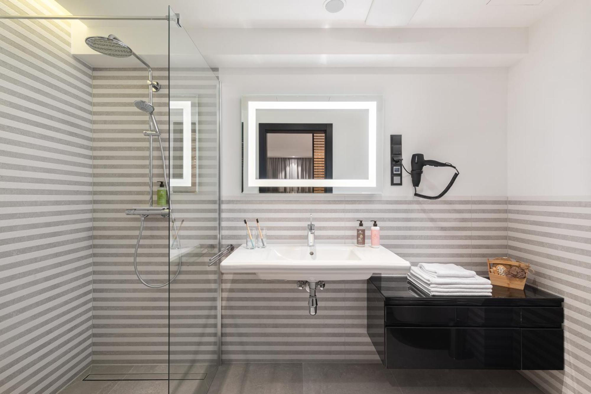 Deo Plaza - Old Town By Rent Like Aparthotel Gdańsk