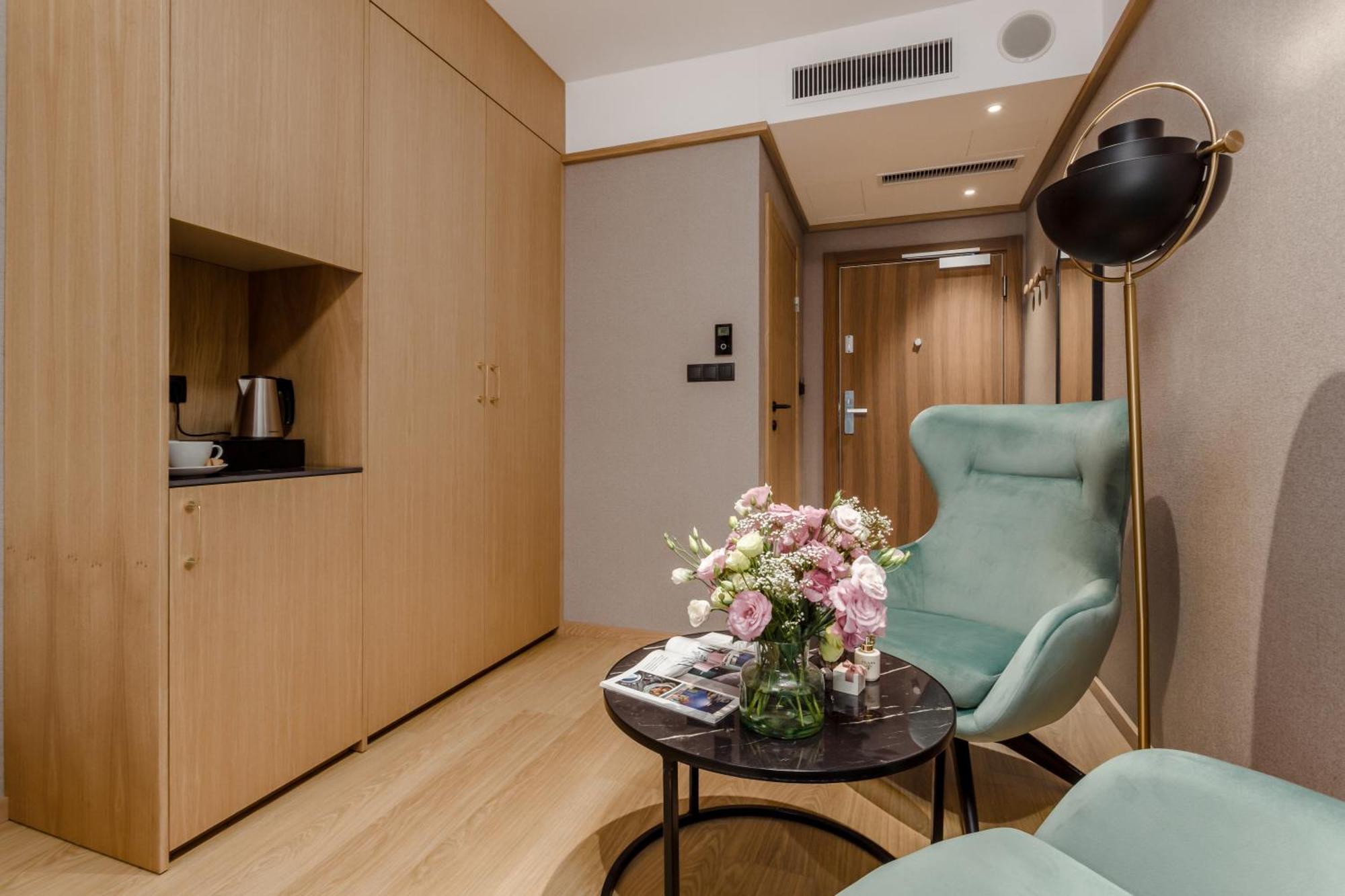 Aparthotel Deo Plaza Premium By Rent Like *