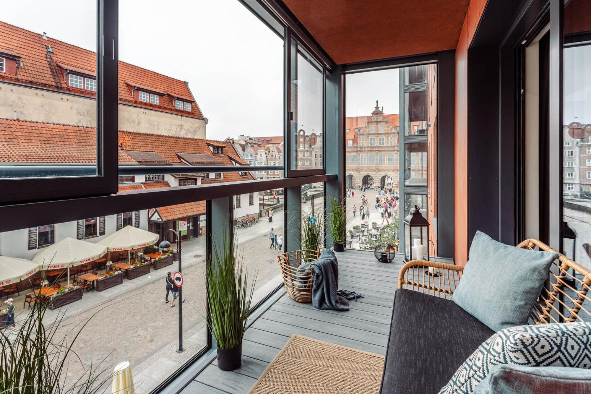 Deo Plaza - At The Old Town *