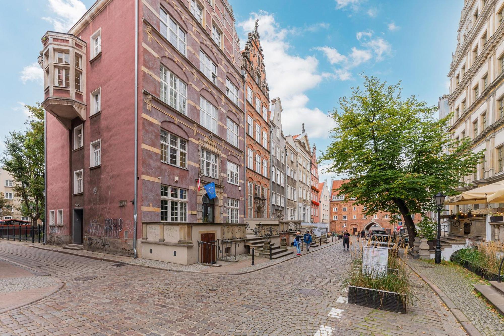 Chlebnicka In Main Old Town By Downtown * Gdansk