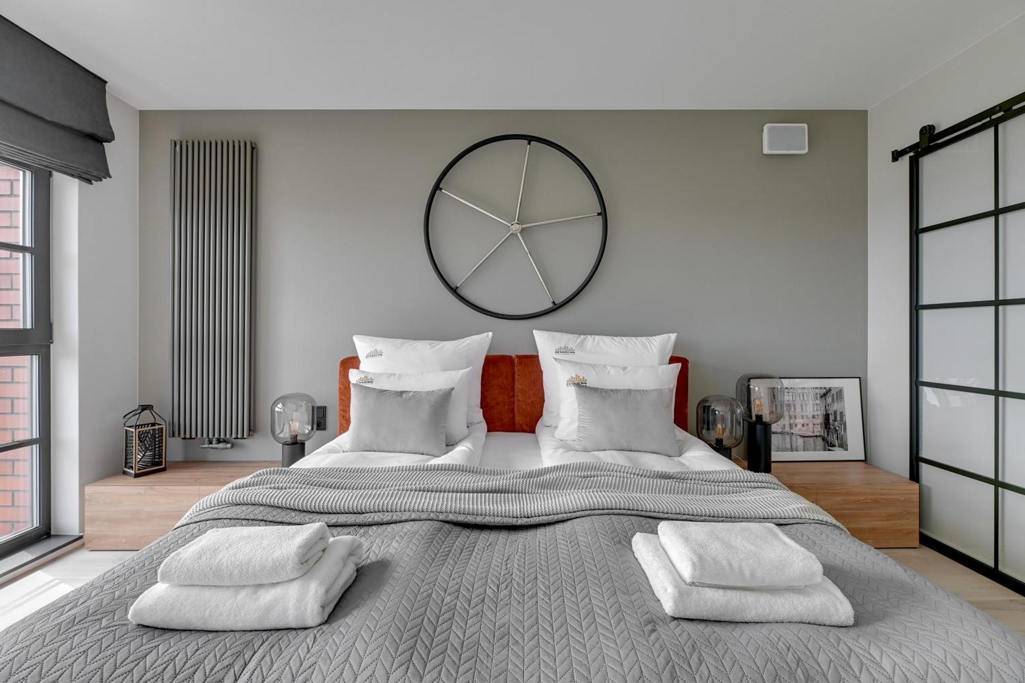 Dwie Motlawy Riverside & Parking By Downtown * Gdansk