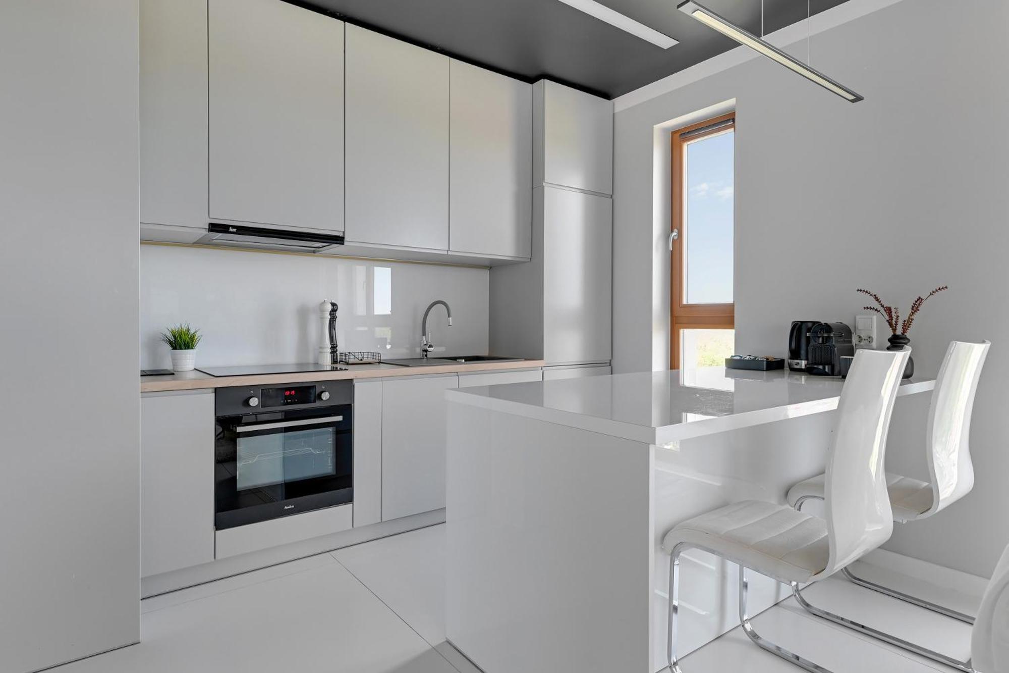 Apartment Zajezdnia Wrzeszcz Seaside & Parking By Downtown *