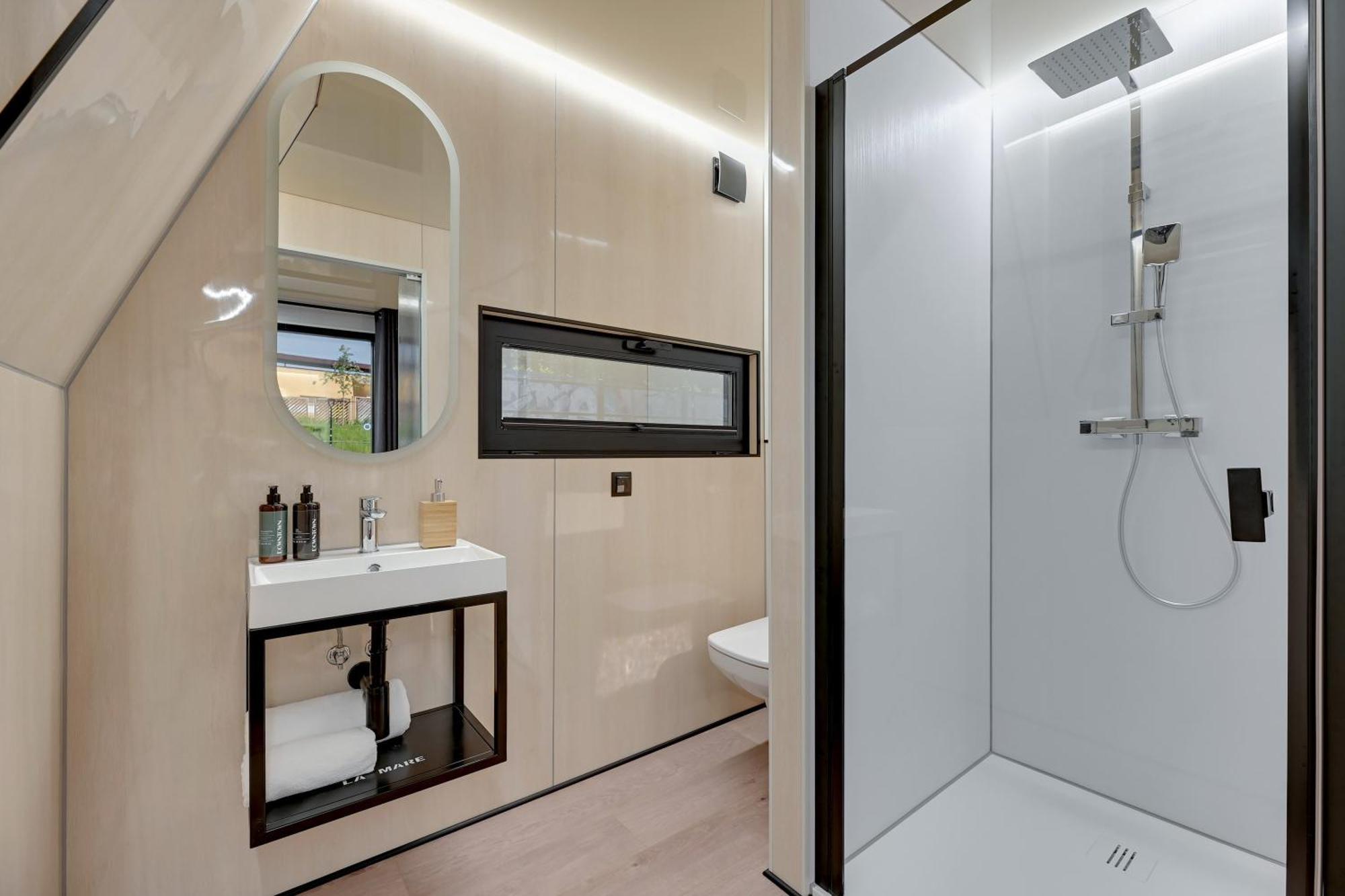 Apartament Na Wodzie - La Mare Motlava Houseboats With Sauna By Downtown *