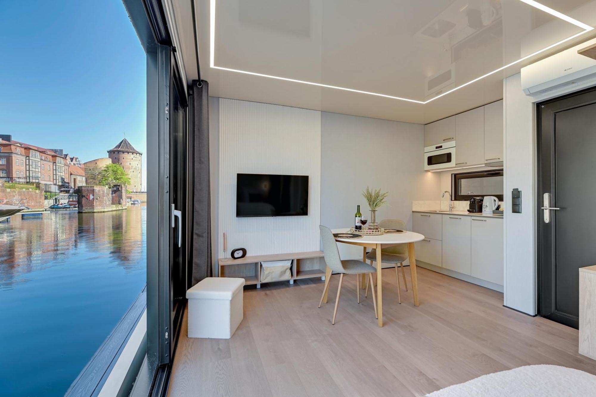 Na Wodzie - La Mare Motlava Houseboats With Sauna By Downtown