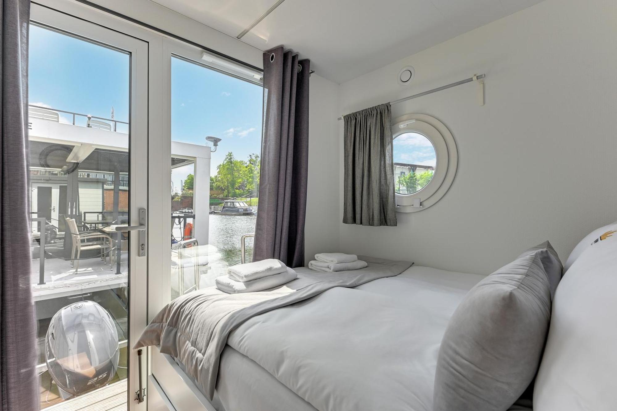 Na Wodzie - La Mare Motlava Houseboats With Sauna By Downtown Apartament