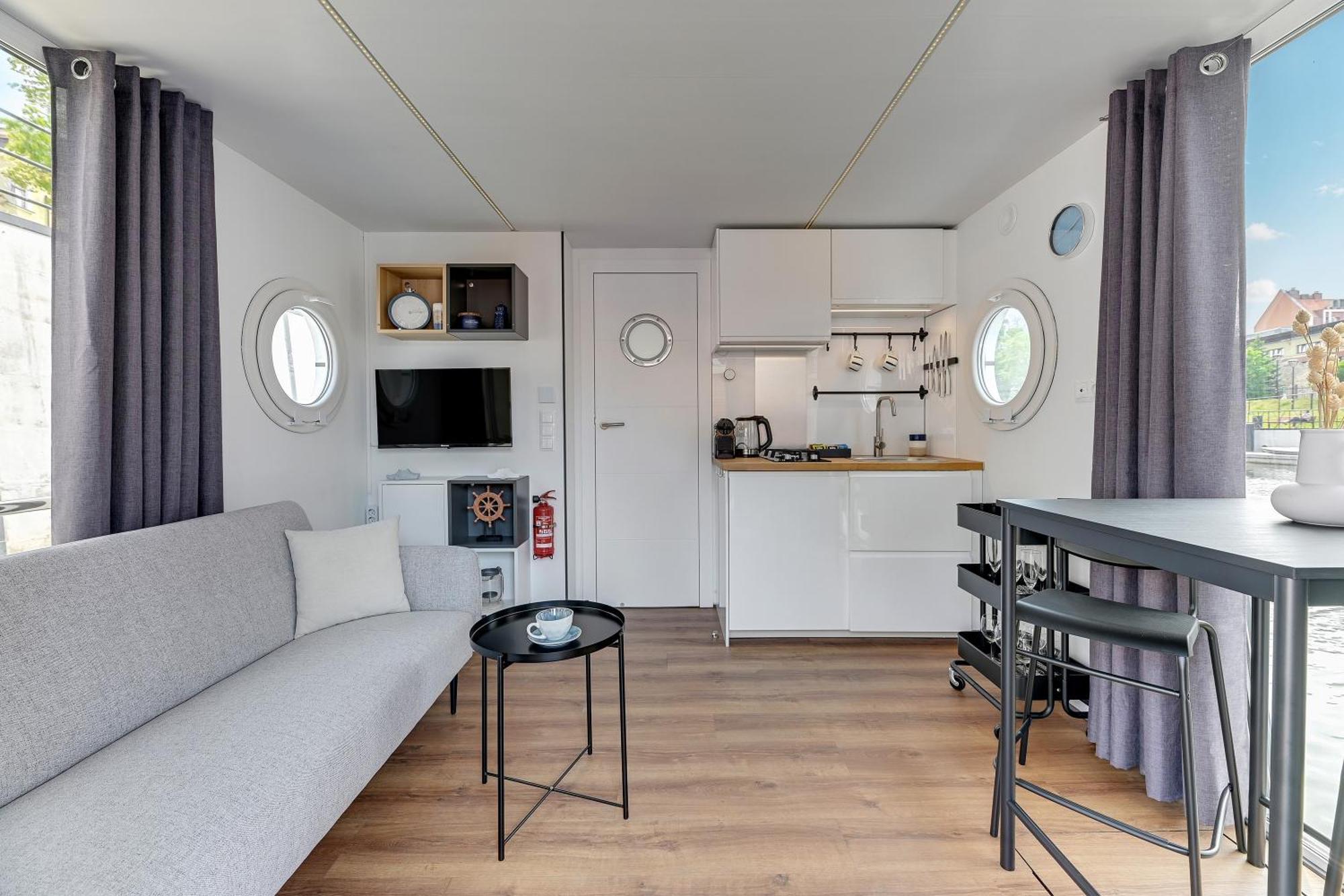Na Wodzie - La Mare Motlava Houseboats With Sauna By Downtown
