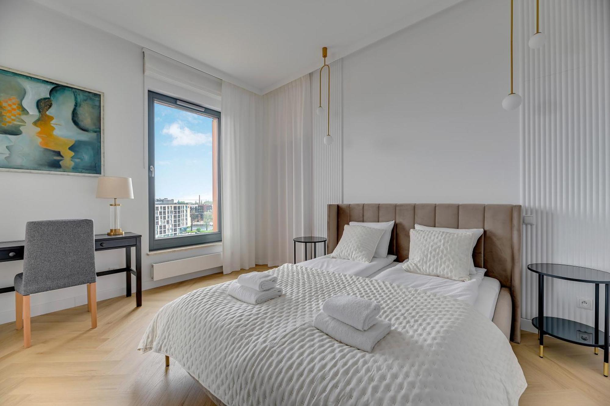 Blue Mandarin Riverside Premium Sauna & Gym Apartment