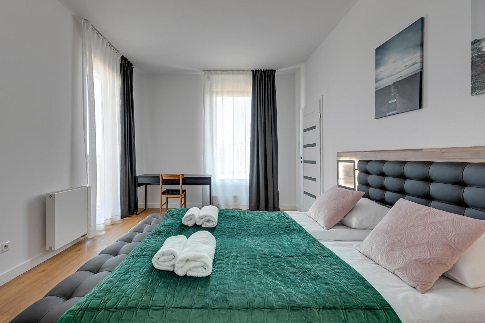 Blue Mandarin Riverside Premium Sauna & Gym Apartment *