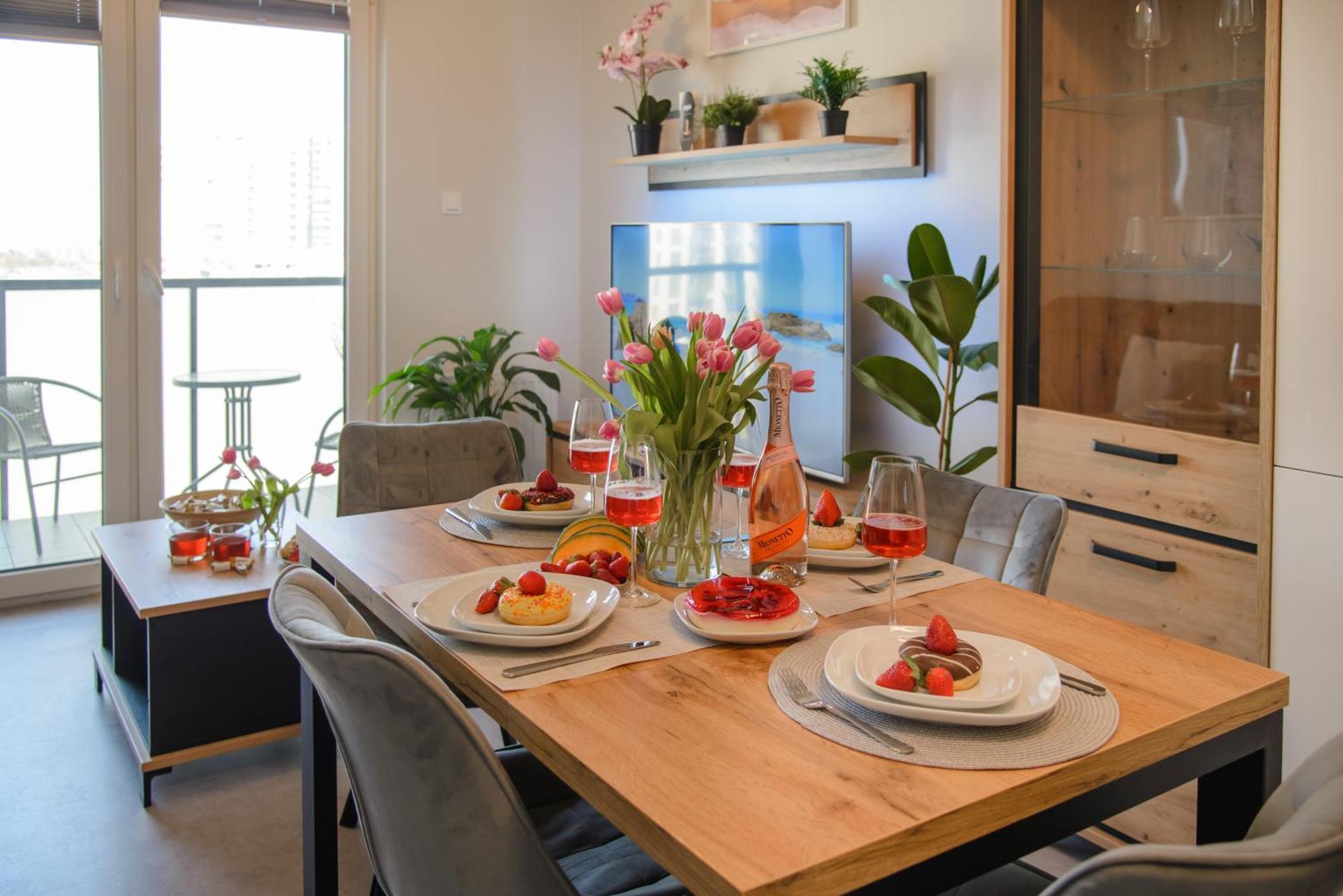 Maya's Flats & 104 - Letnica Apartment Gdansk