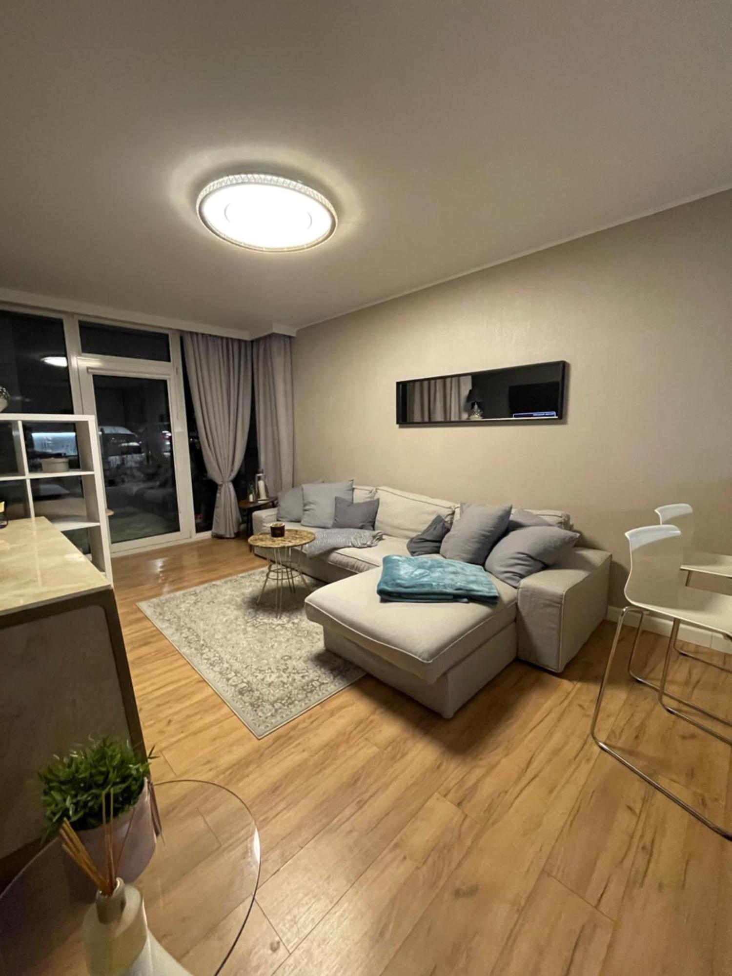 Leo Apartment *