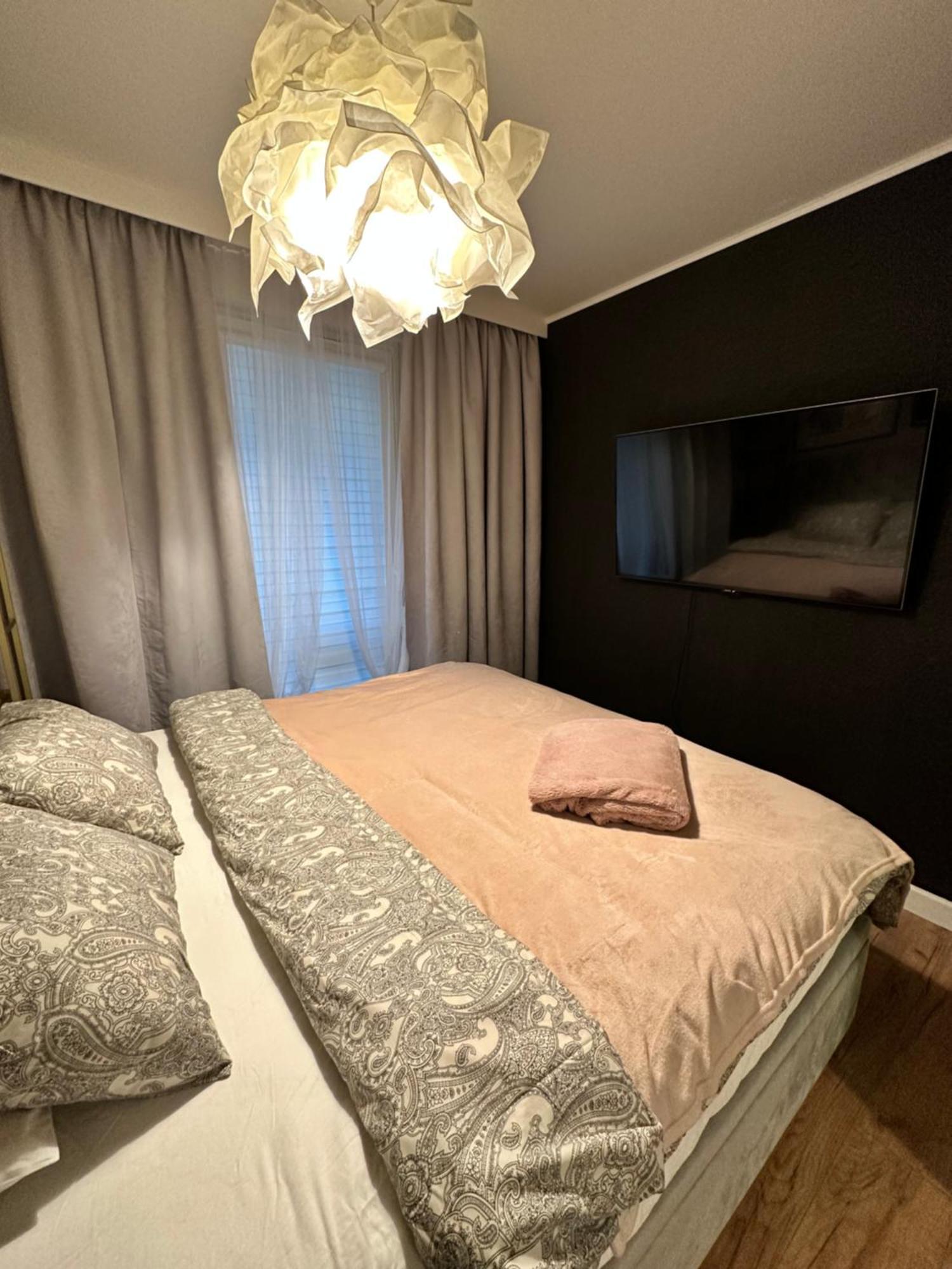 Leo Apartment *