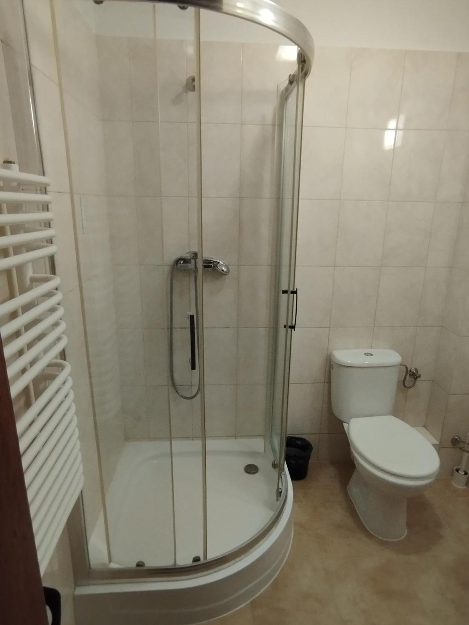 Rakietka Hostel *