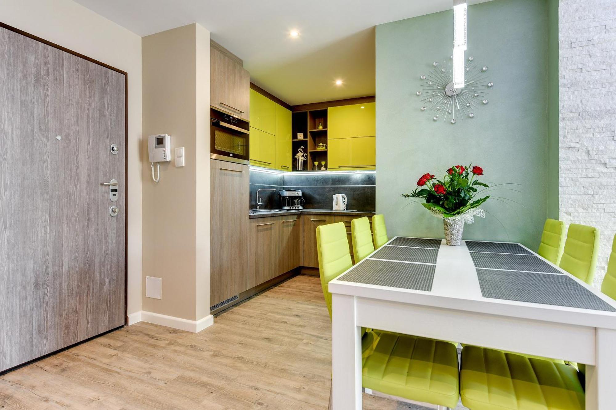 Blue Mandarin Island Apartment