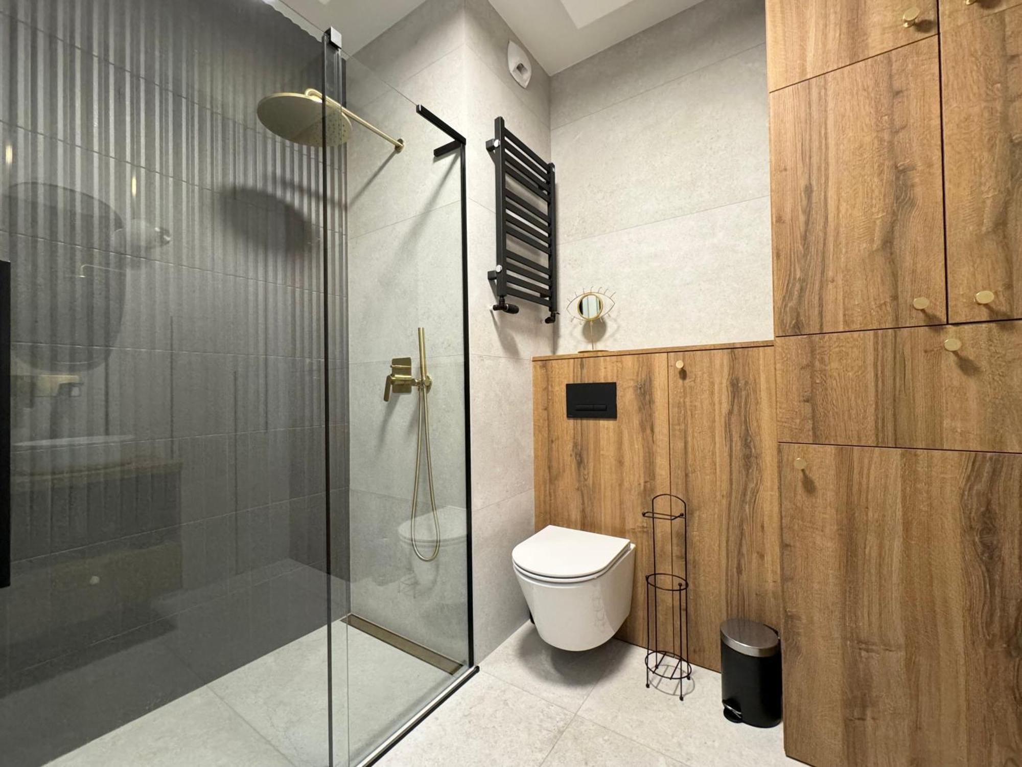 Ciri Q4apartments Apartament