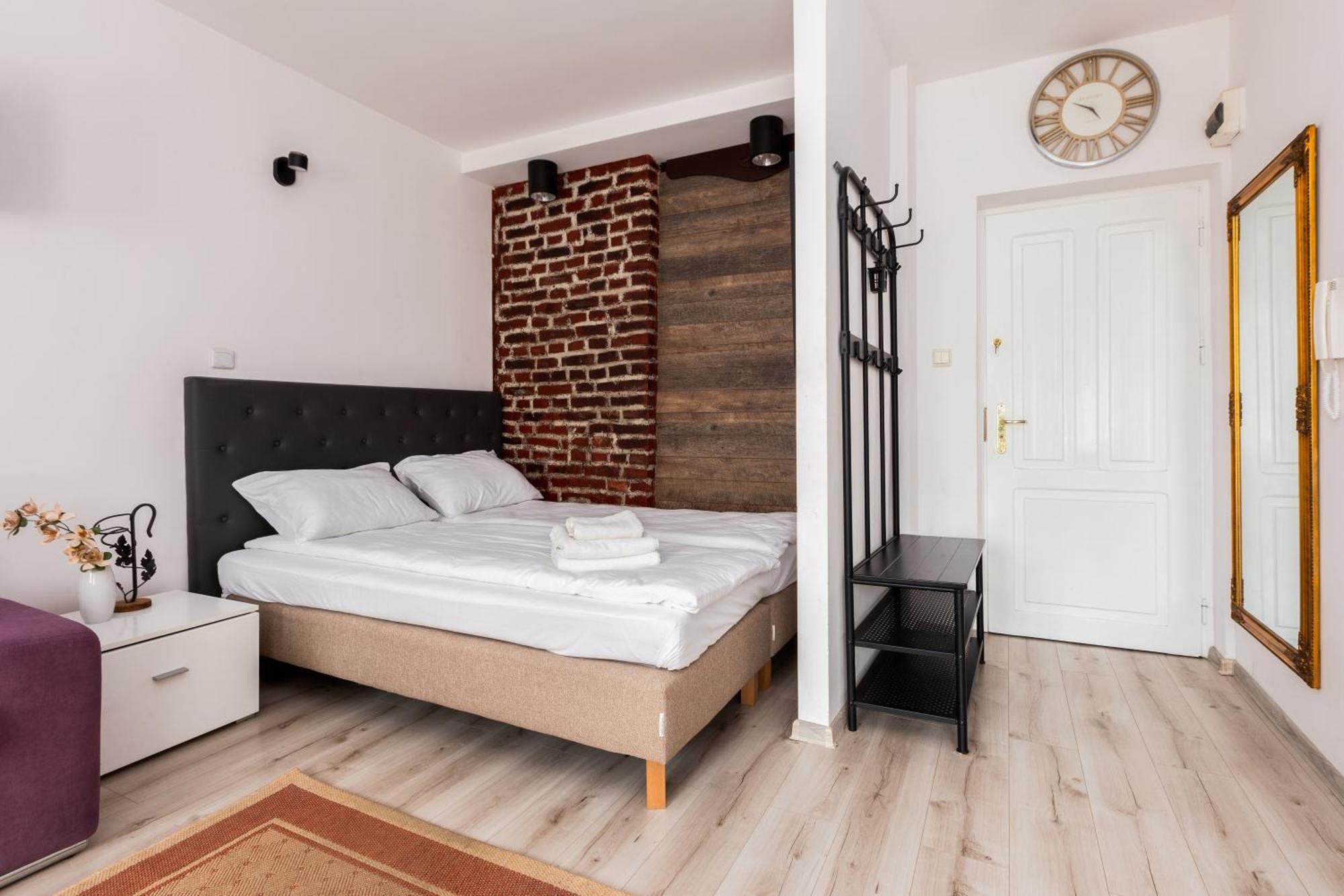Dlugi Targ City View Studio Apartment
