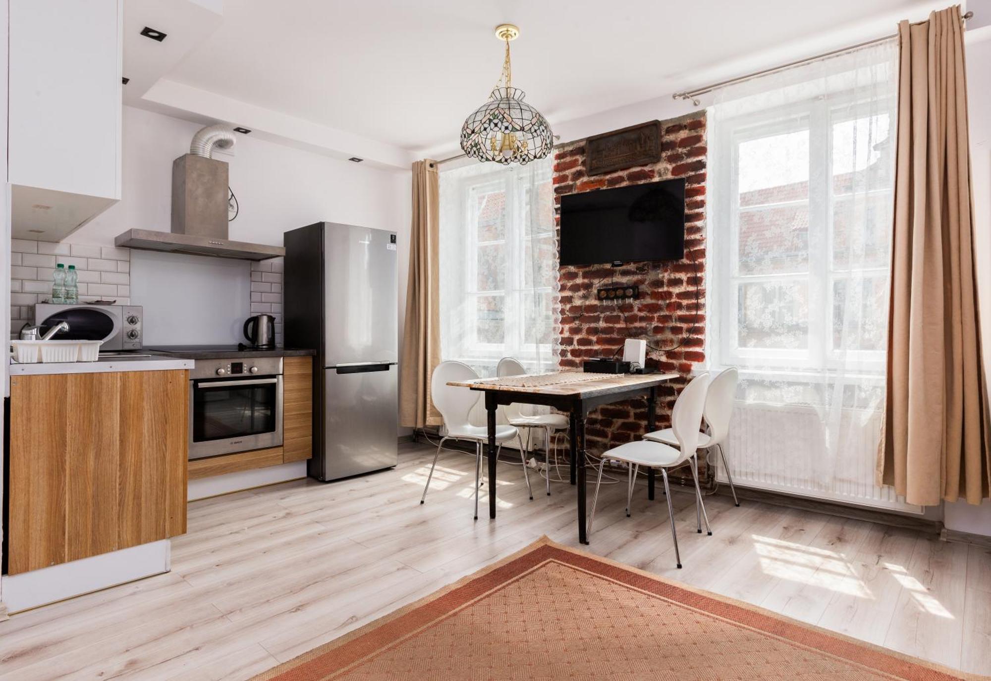 Apartment Dlugi Targ City View Studio