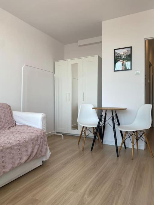 Studio 17m2 - Przymorze, Close To The Beach Gdansk