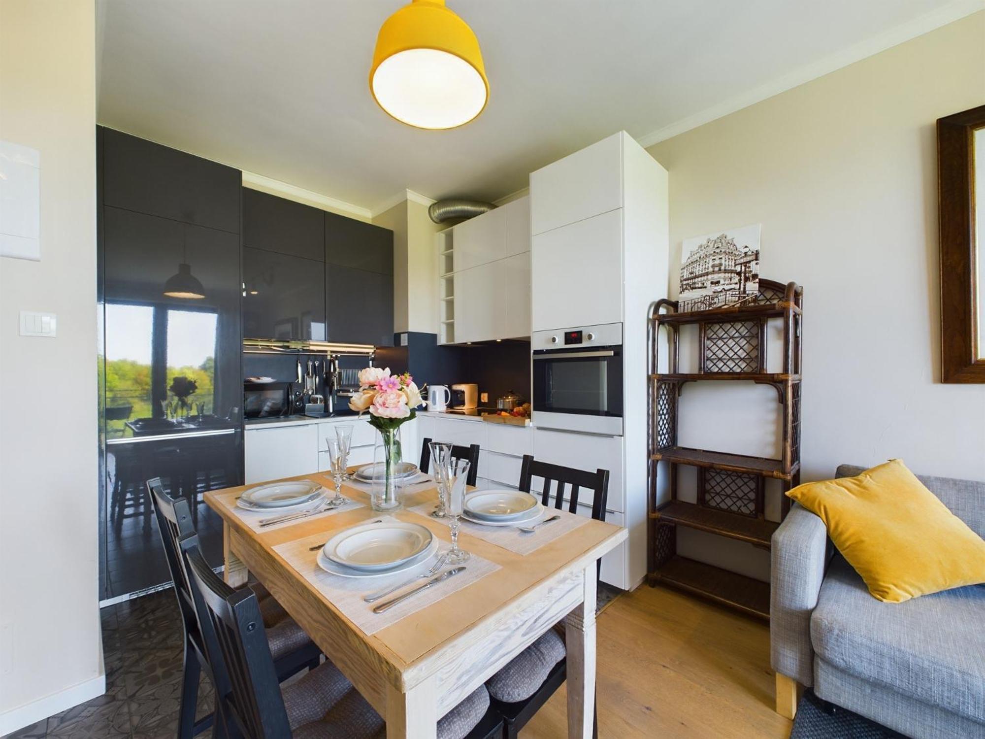 Apartment Sloneczny Apartament Czeslawa Milosza Z Parkingiem By Renters