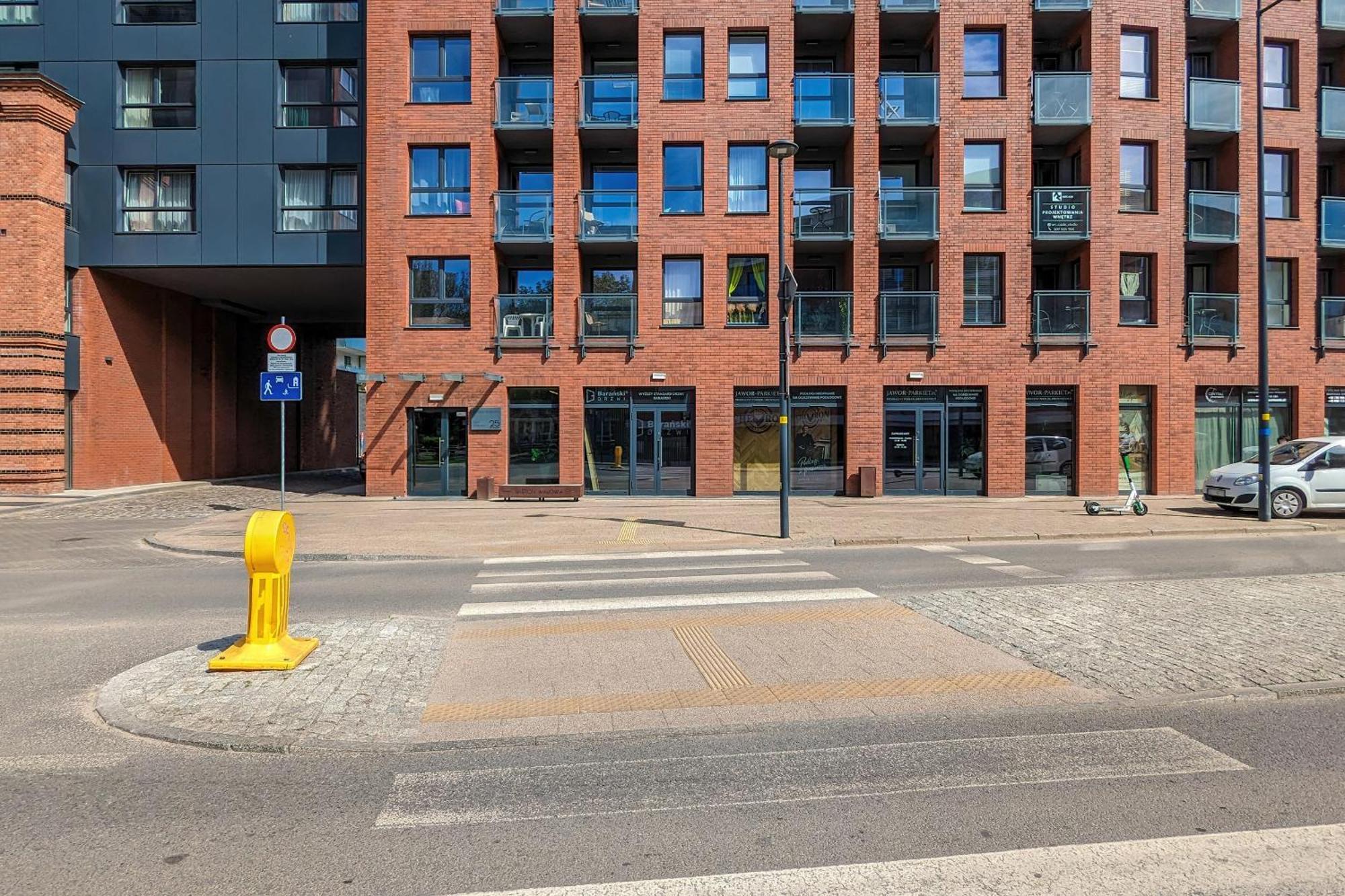 Bastion Walowa With Parking By Renters Prestige Lägenhet
