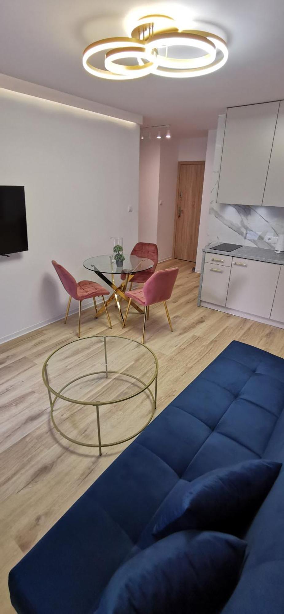 Flou 81, Parking & 700m Plaza Apartament *
