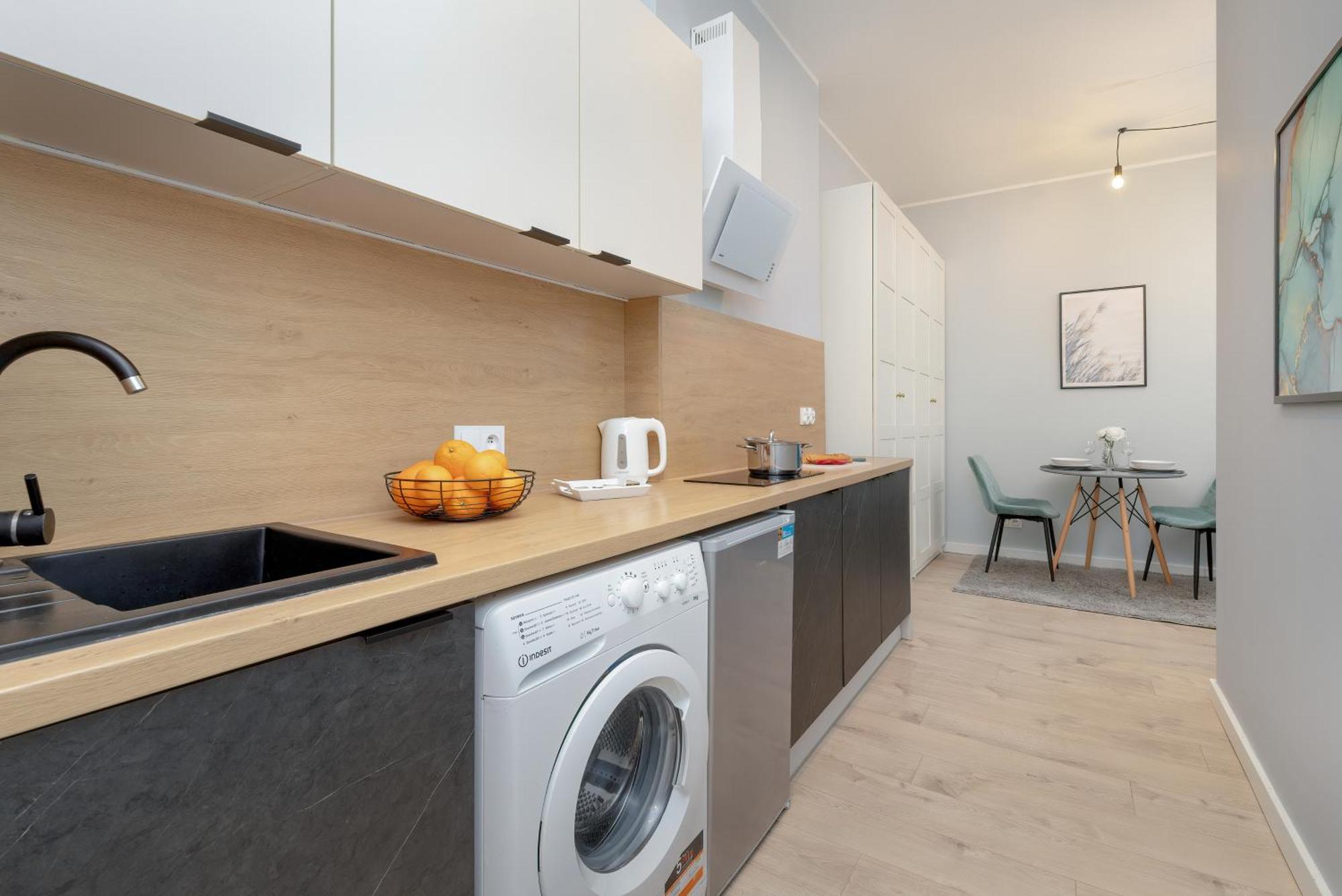 Apartment Cosy Near The Old Town By Renters
