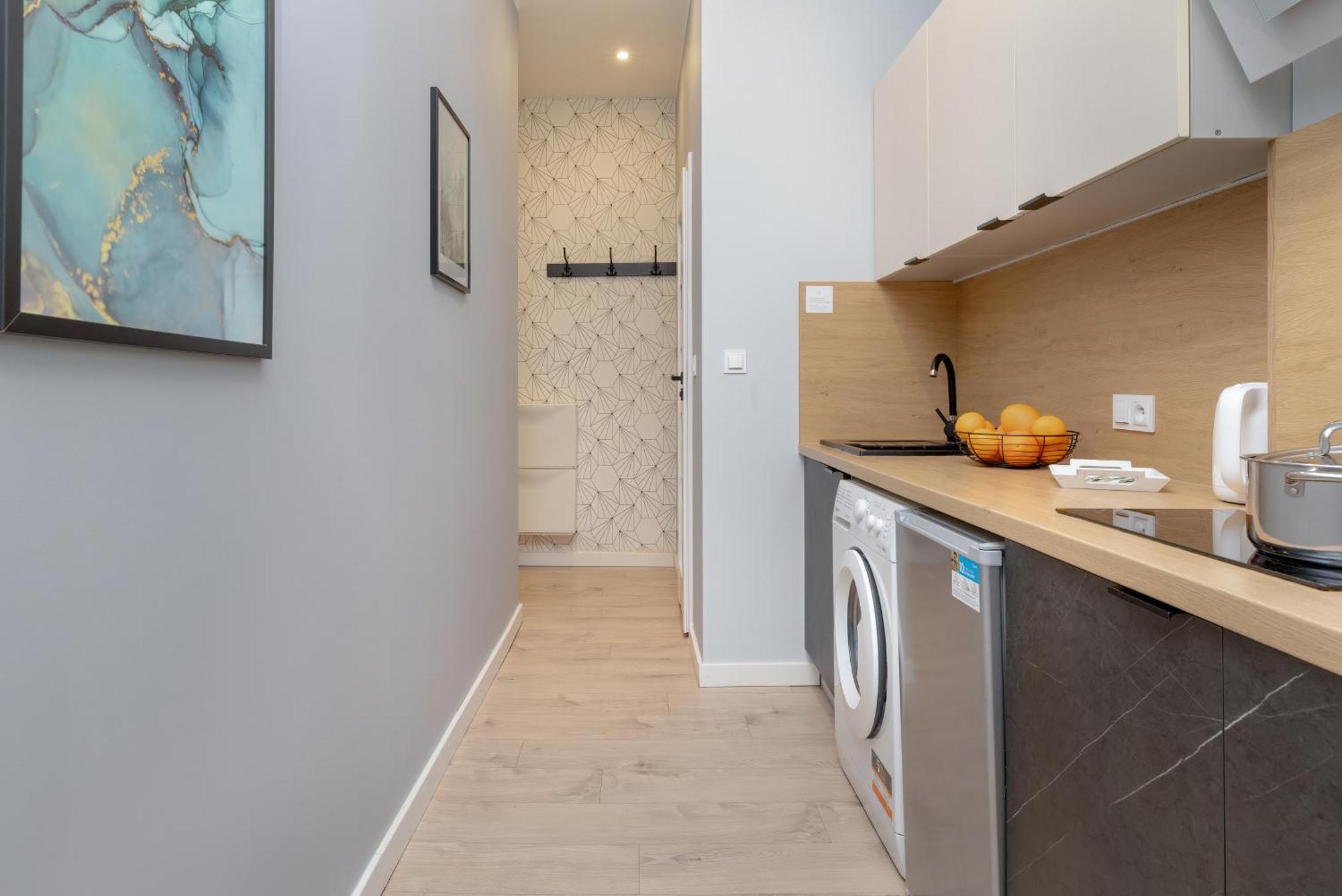 Apartment Cosy Near The Old Town By Renters