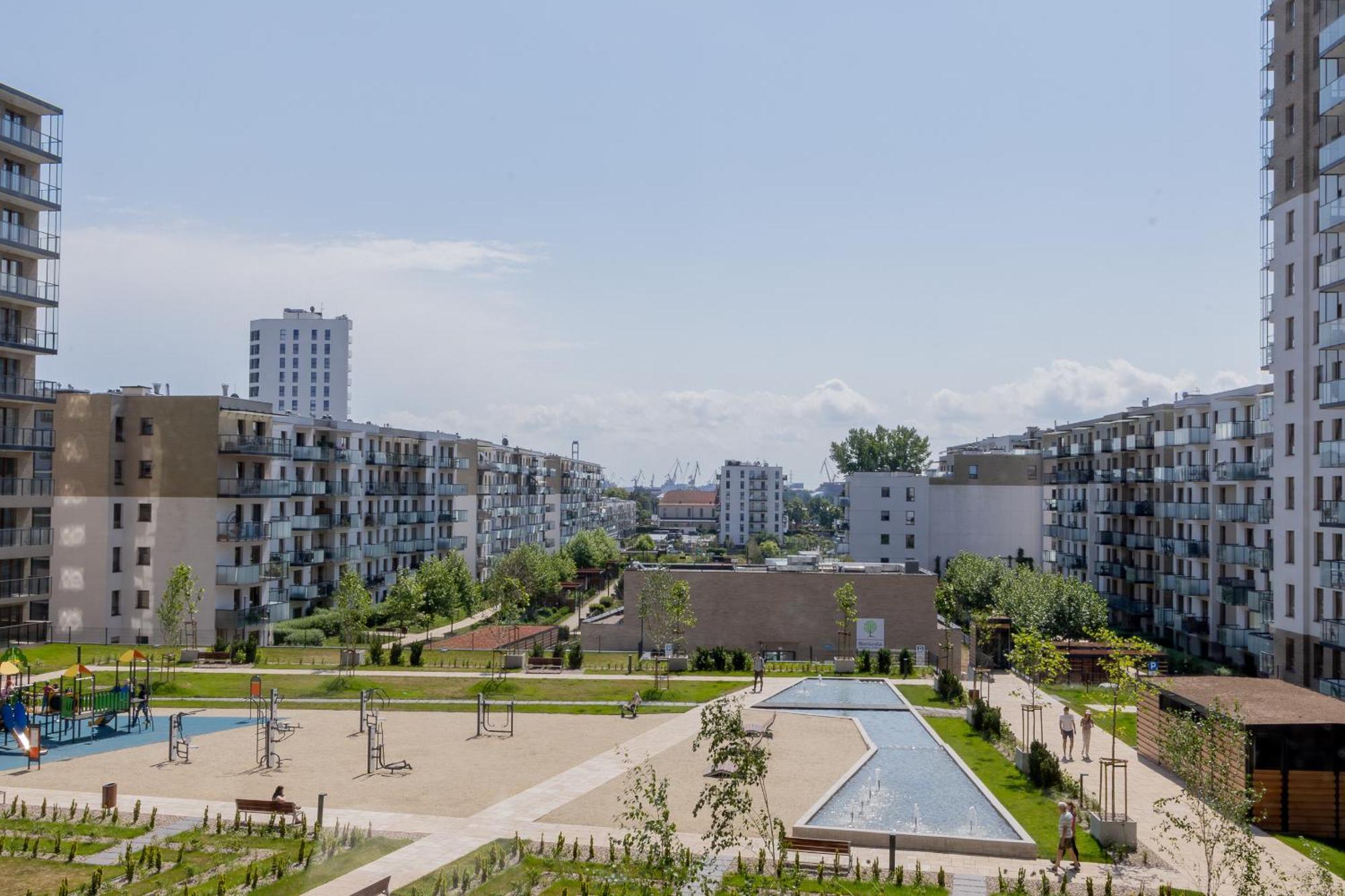 Apartment Glow Apartments, Nowa Letnica *