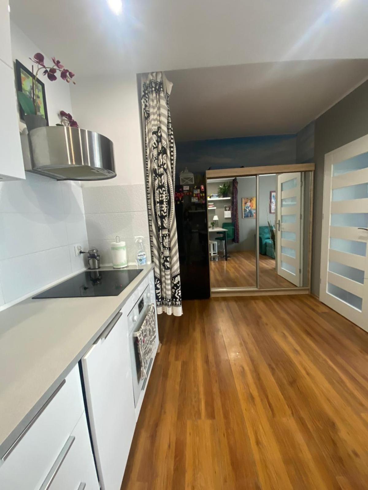 Apartament *