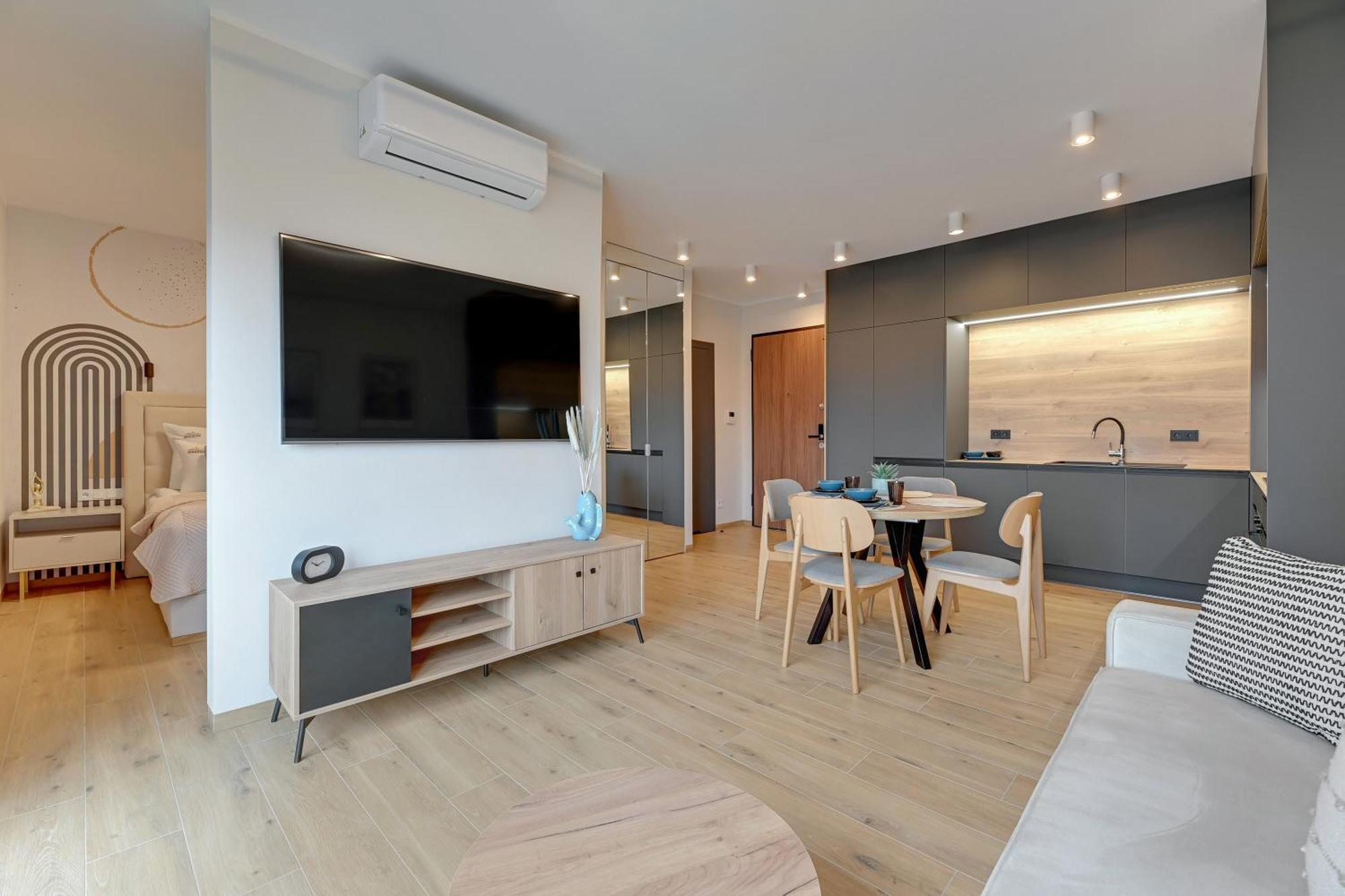 Nadmotlawie Estate Gym, Sauna & Parking By Downtown Lejlighed