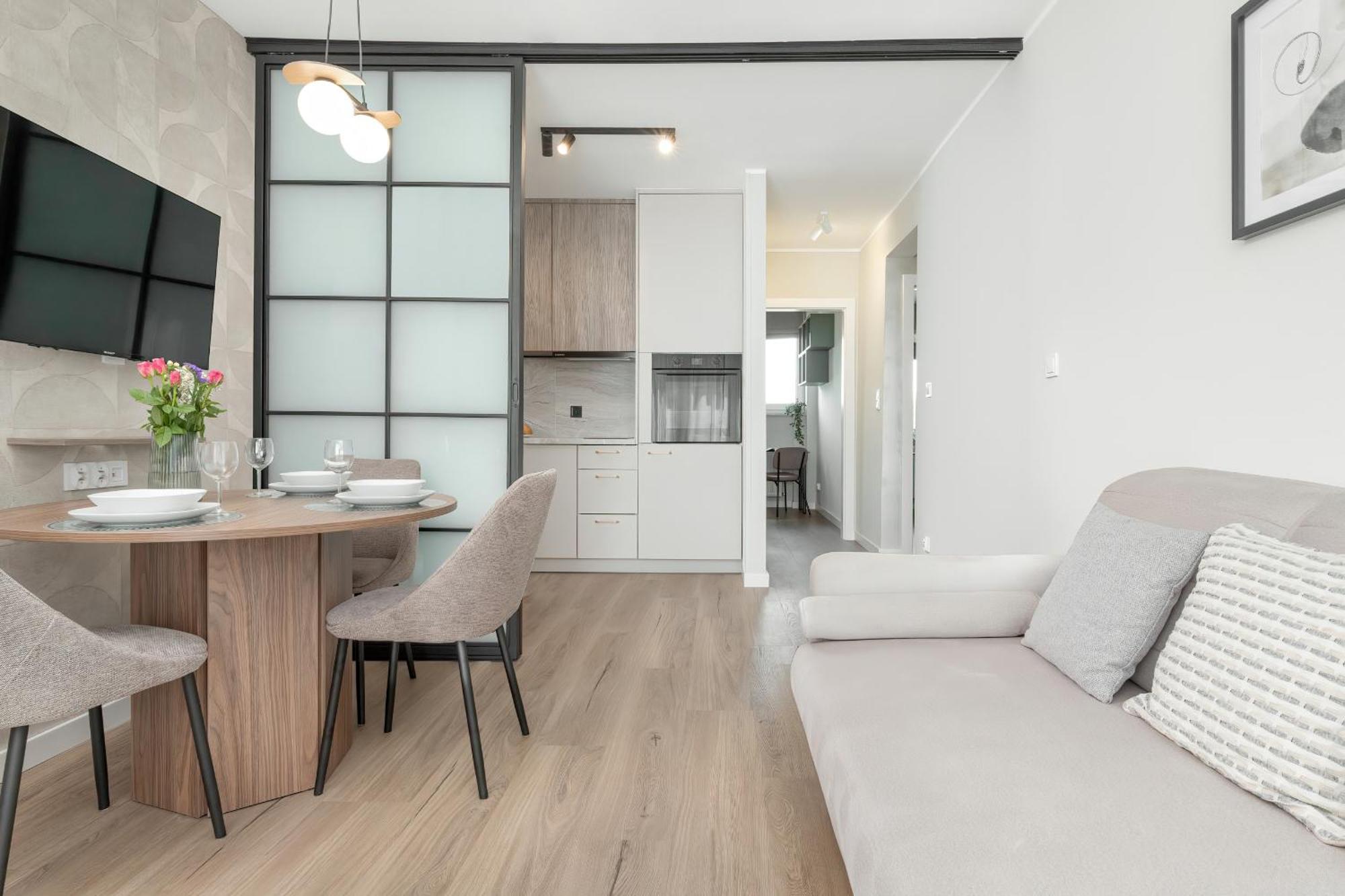 Kaszmirowy Z 2 Sypialniami Blisko Plazy W Gdansku By Renters Apartamento