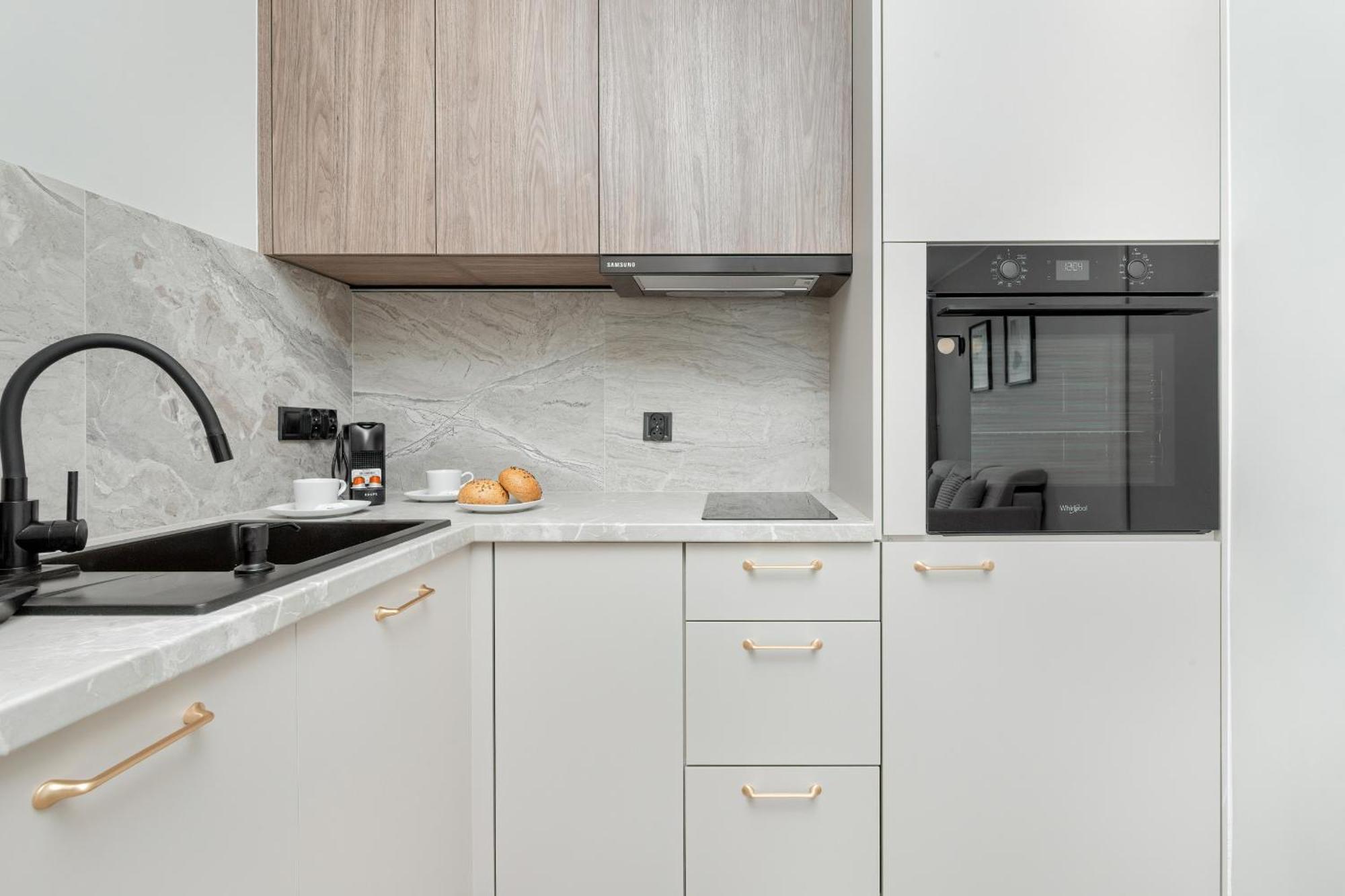 Kaszmirowy Z 2 Sypialniami Blisko Plazy W Gdansku By Renters