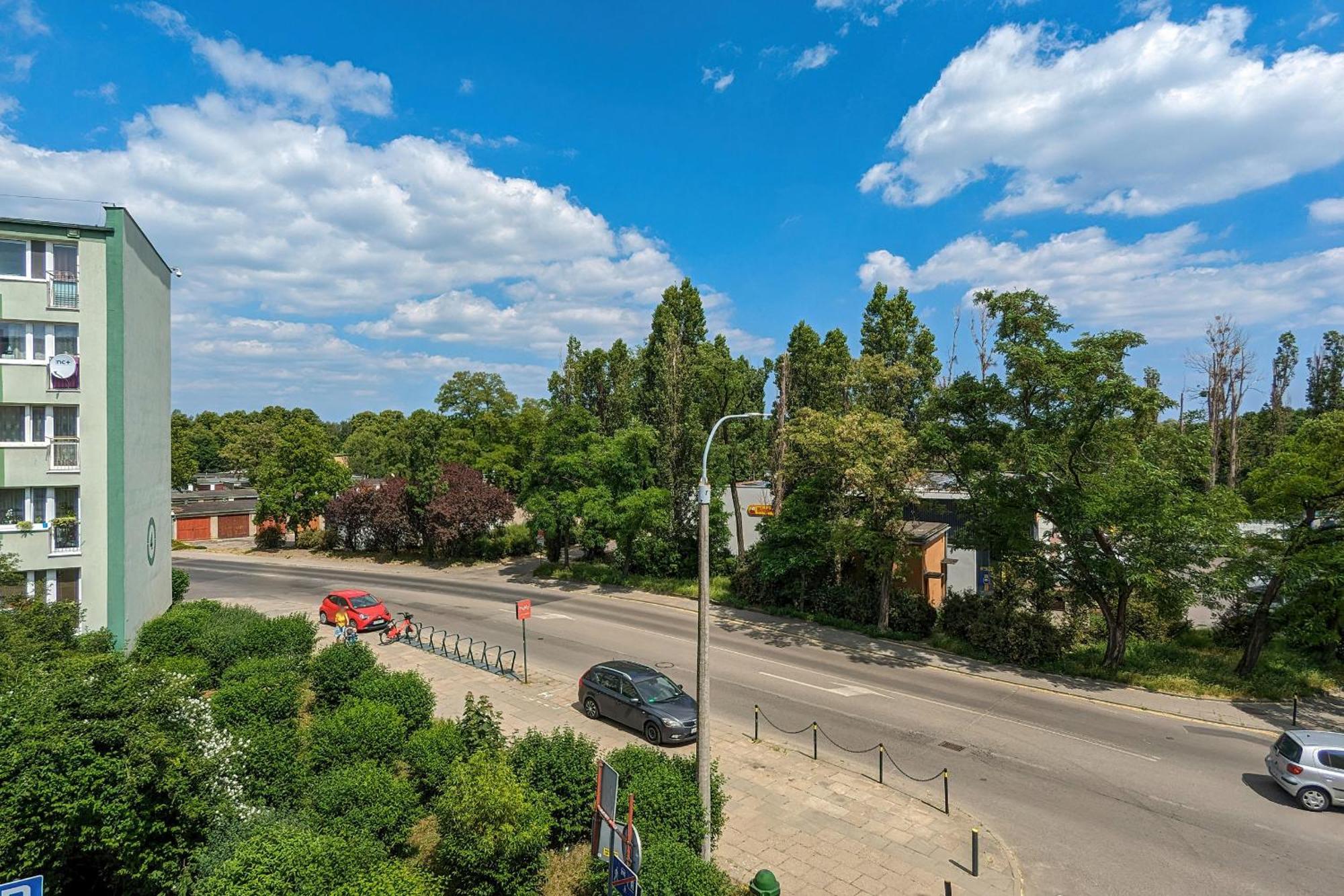Kaszmirowy Z 2 Sypialniami Blisko Plazy W Gdansku By Renters Apartamento *