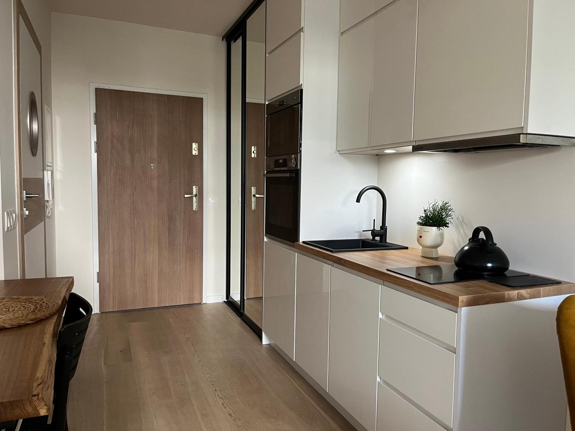 Apartament Futura Z Ogrodkiem - Parking - Niania Apartment Gdansk