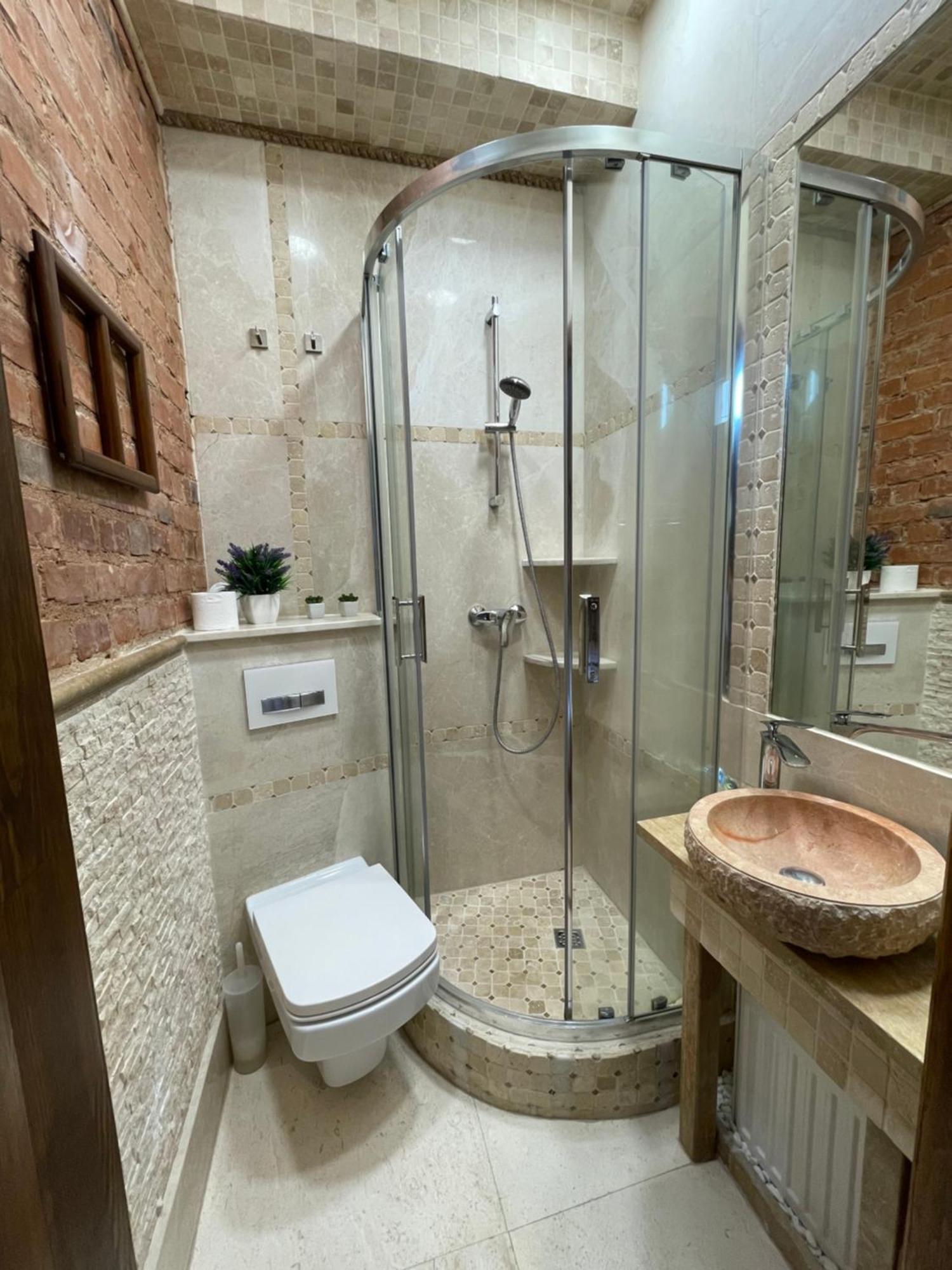 Bed & Breakfast Dworek Oliwski 3*