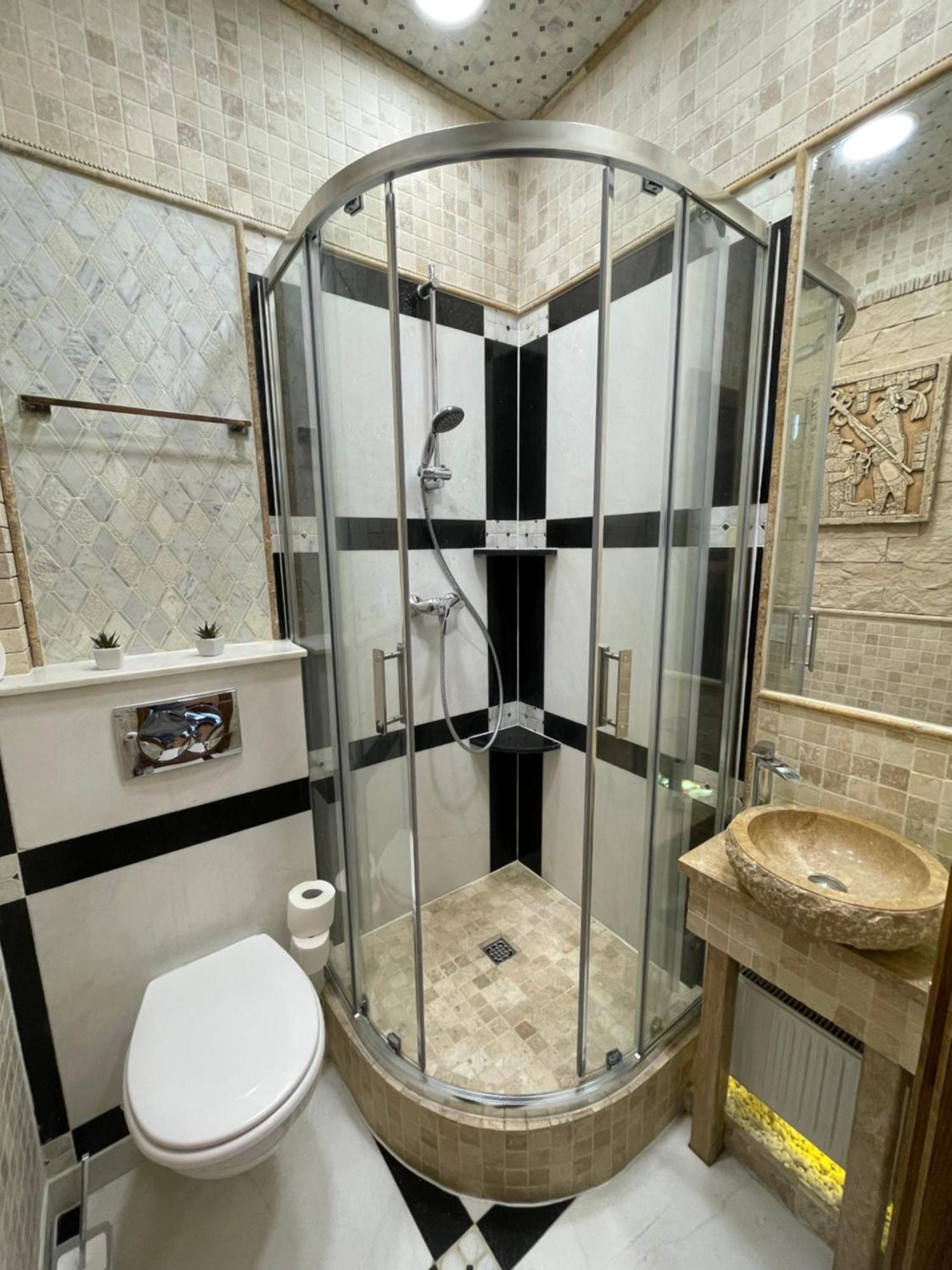 Dworek Oliwski Bed & Breakfast