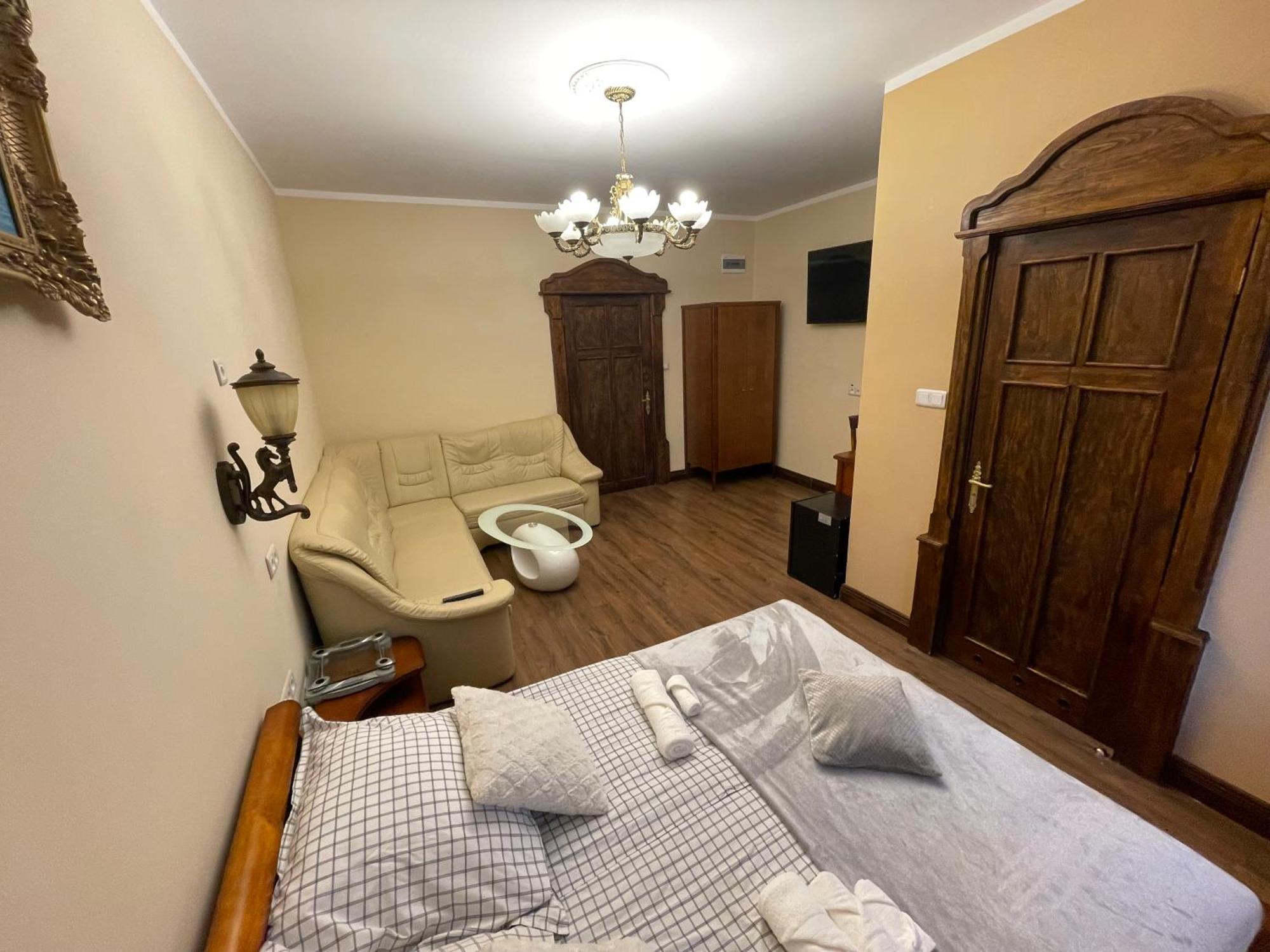 Bed & Breakfast Dworek Oliwski 3*