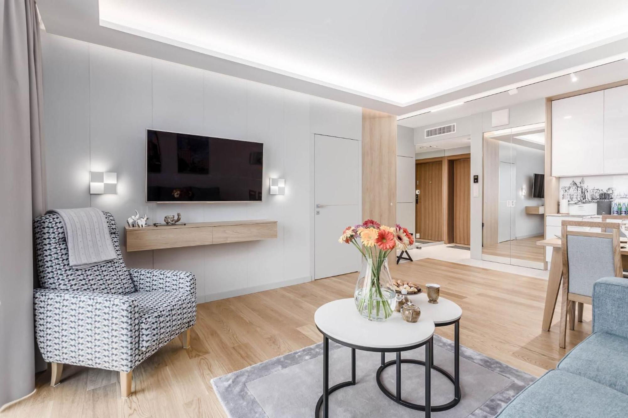Deo Plaza - Old Town By Rent Like Apartment