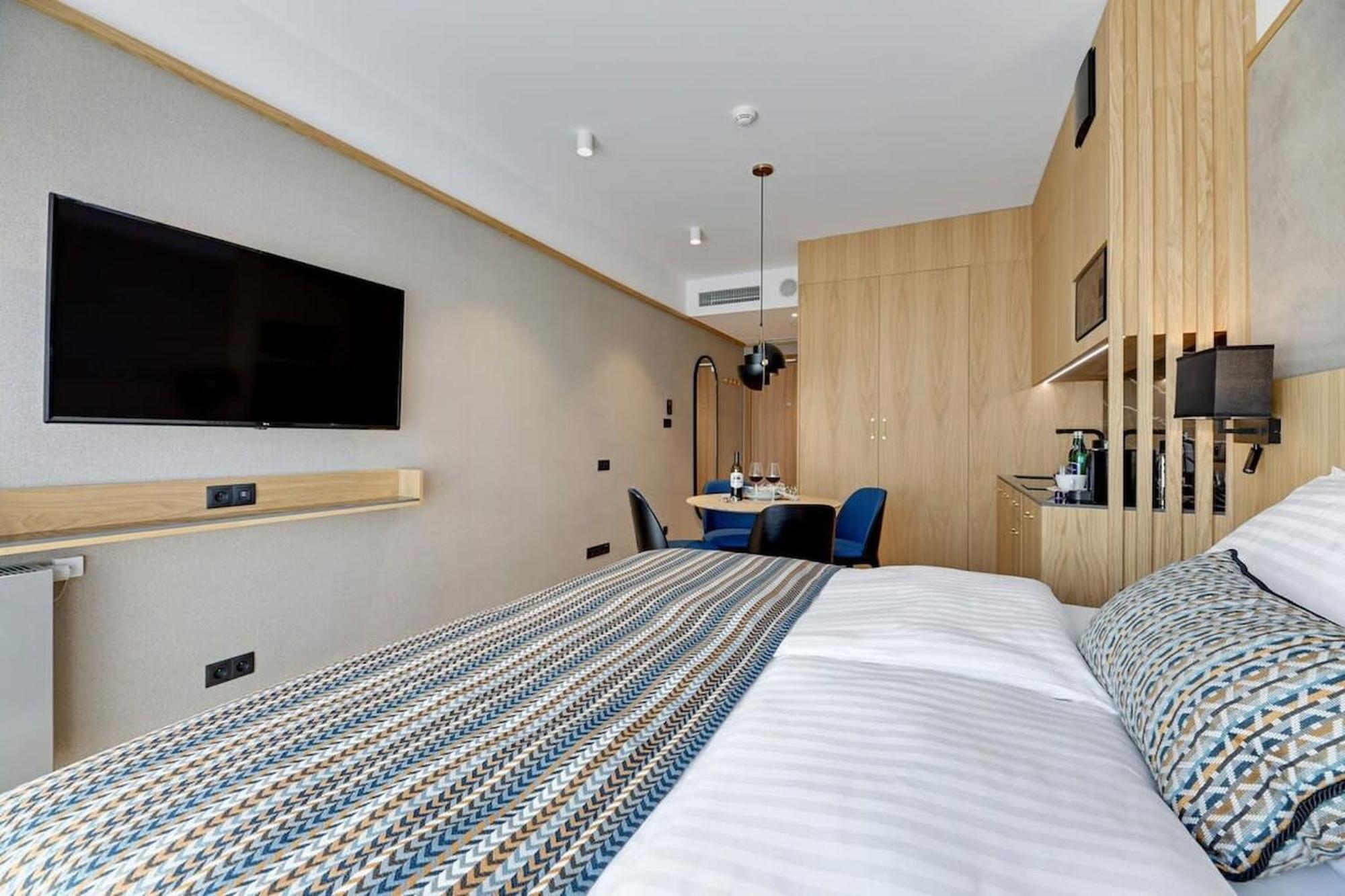 Deo Plaza - W Sercu Gdanska By Rent Like *