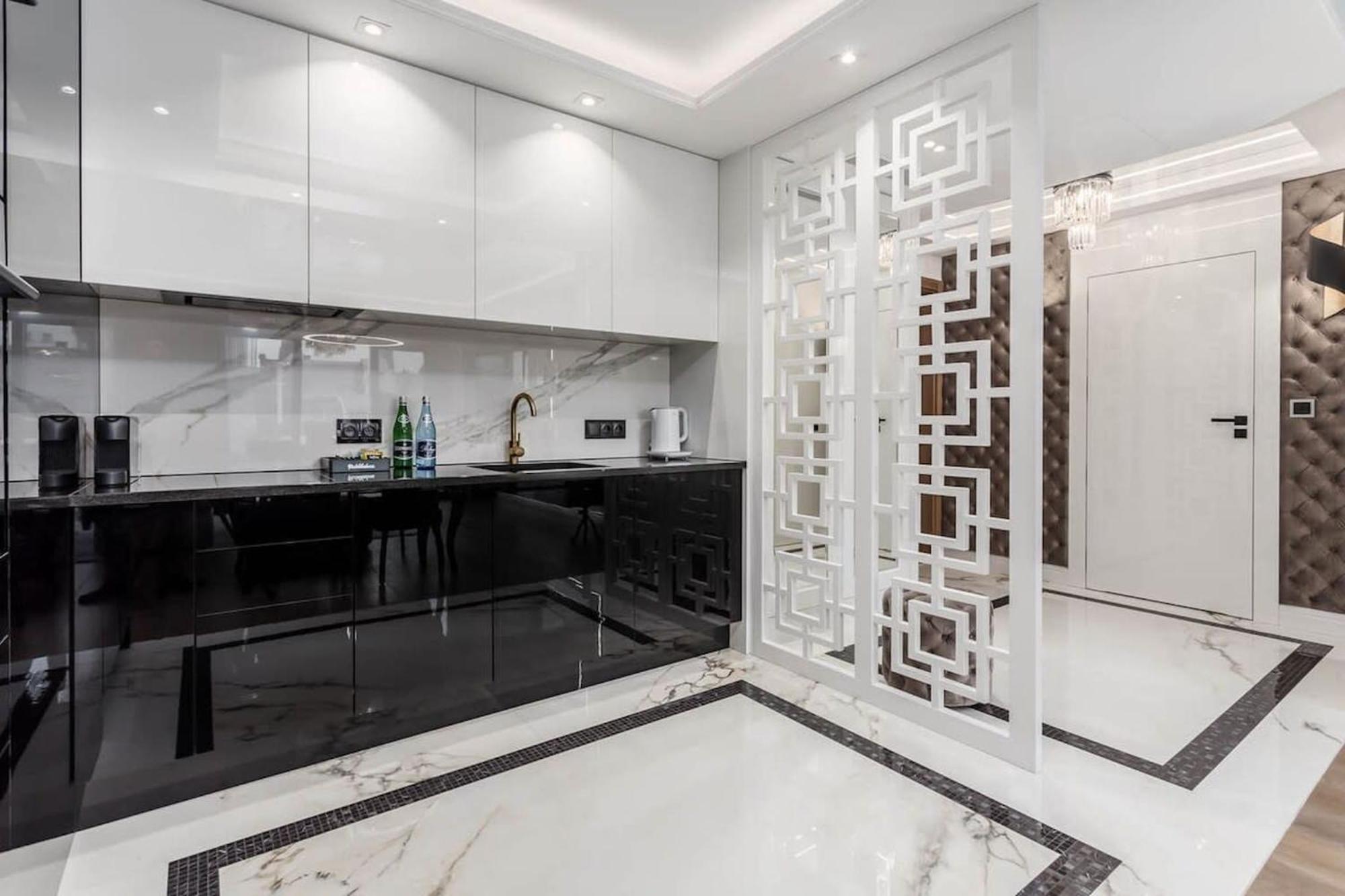 Rent Like - Deo Plaza *