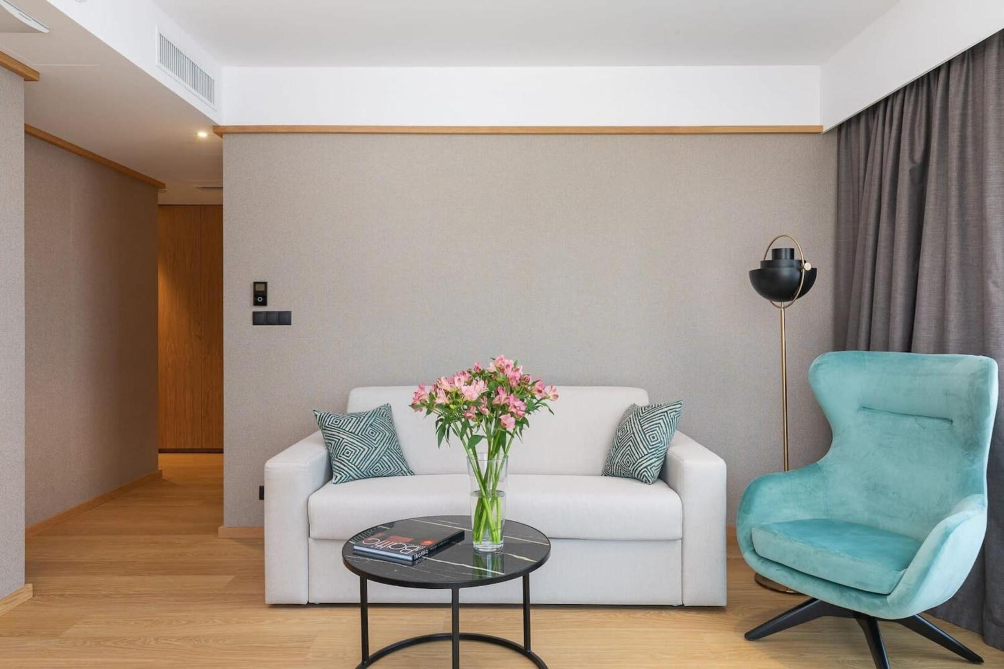 Deo Plaza By Rent Like Apartament