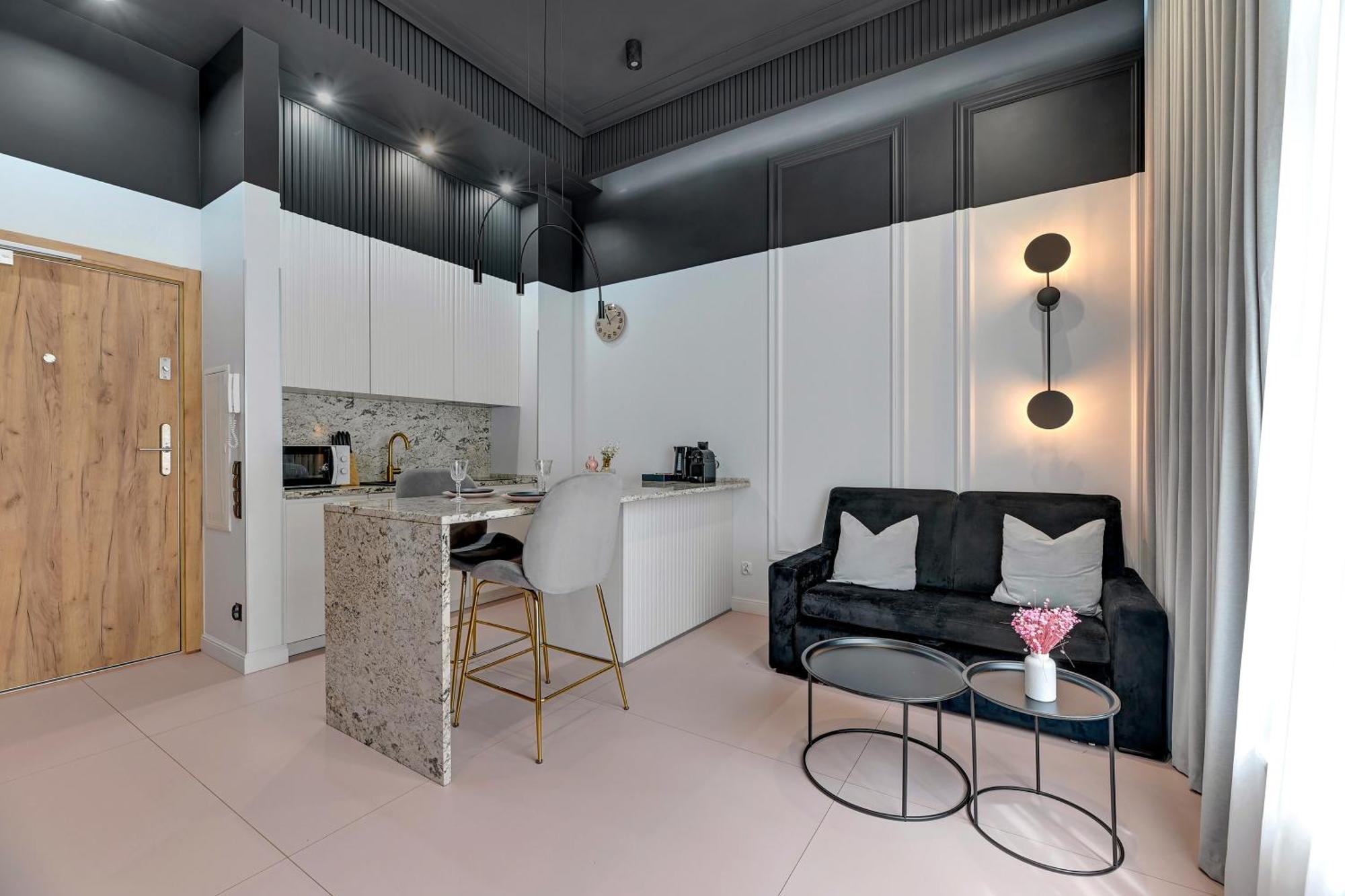 Huoneisto Black Star Loft By Downtown Gdańsk