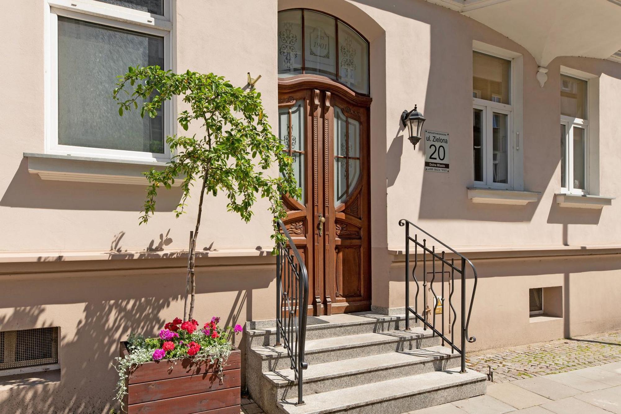 Apartment Lion - Artistic Old Town With River View