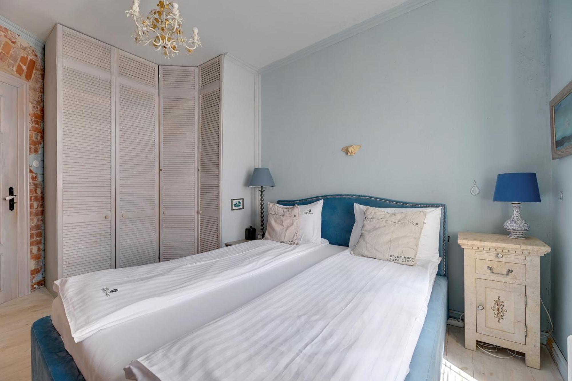 Apartment Lion - Artistic Old Town With River View *