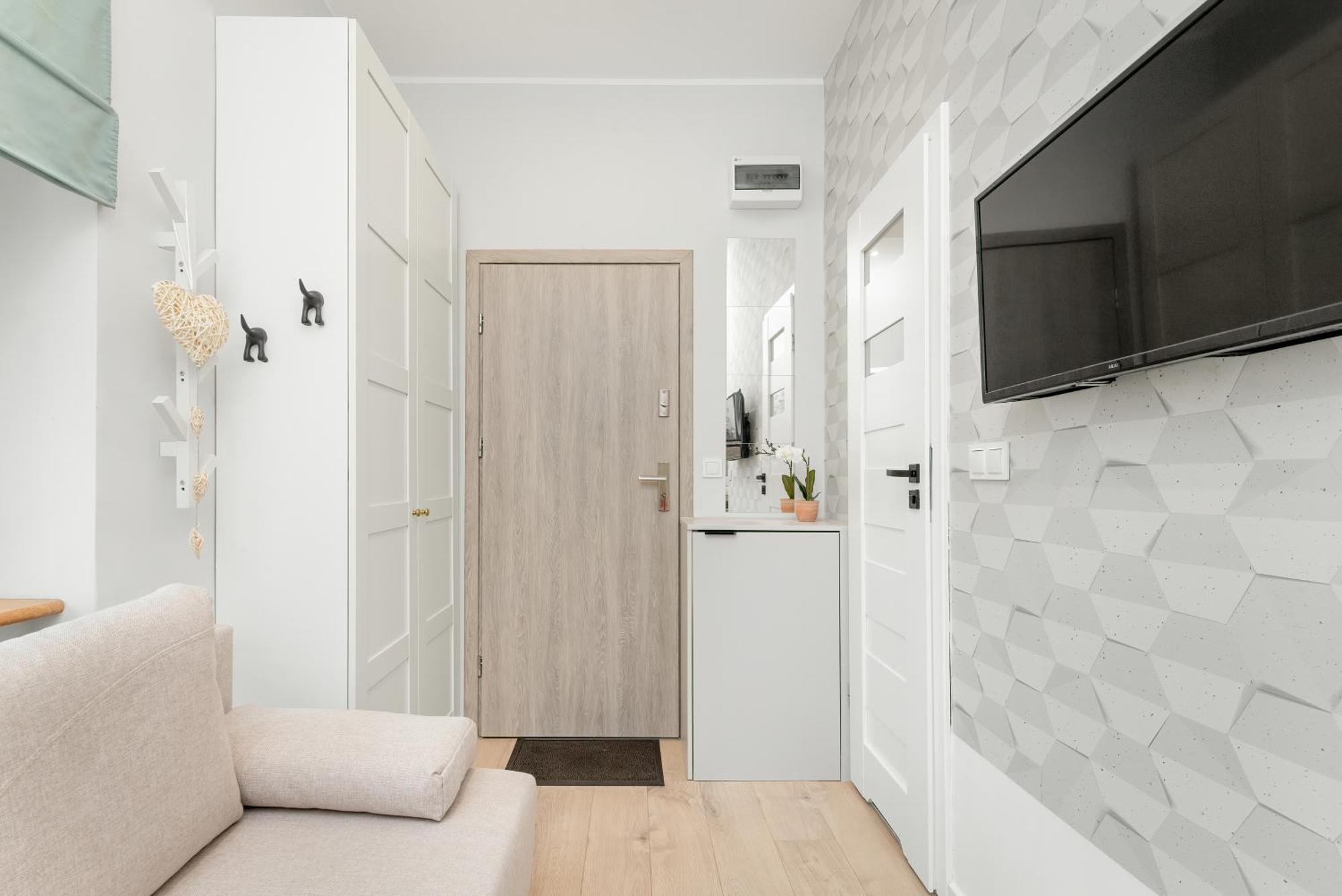 Cosy Near The Old Town By Renters Apartment